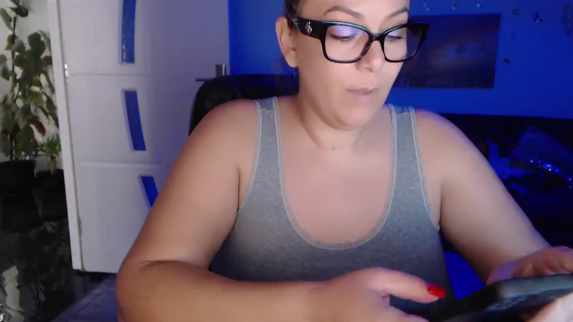Gallery image thumbnail from A_baby_Boo's myfreecams stream on, 10/10/2023, 11:44 image 15 of 20