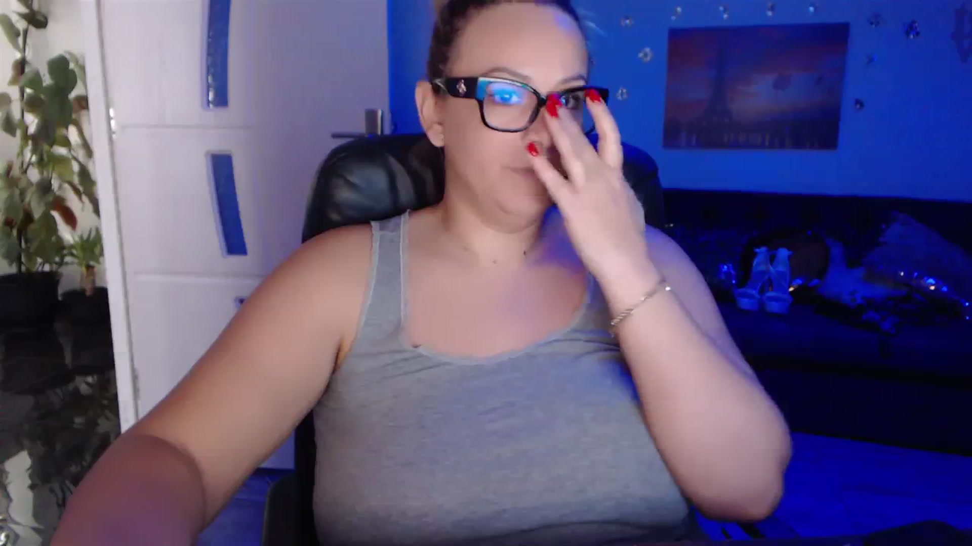 Gallery image thumbnail from A_baby_Boo's myfreecams stream on, 10/10/2023, 11:44 image 4 of 20