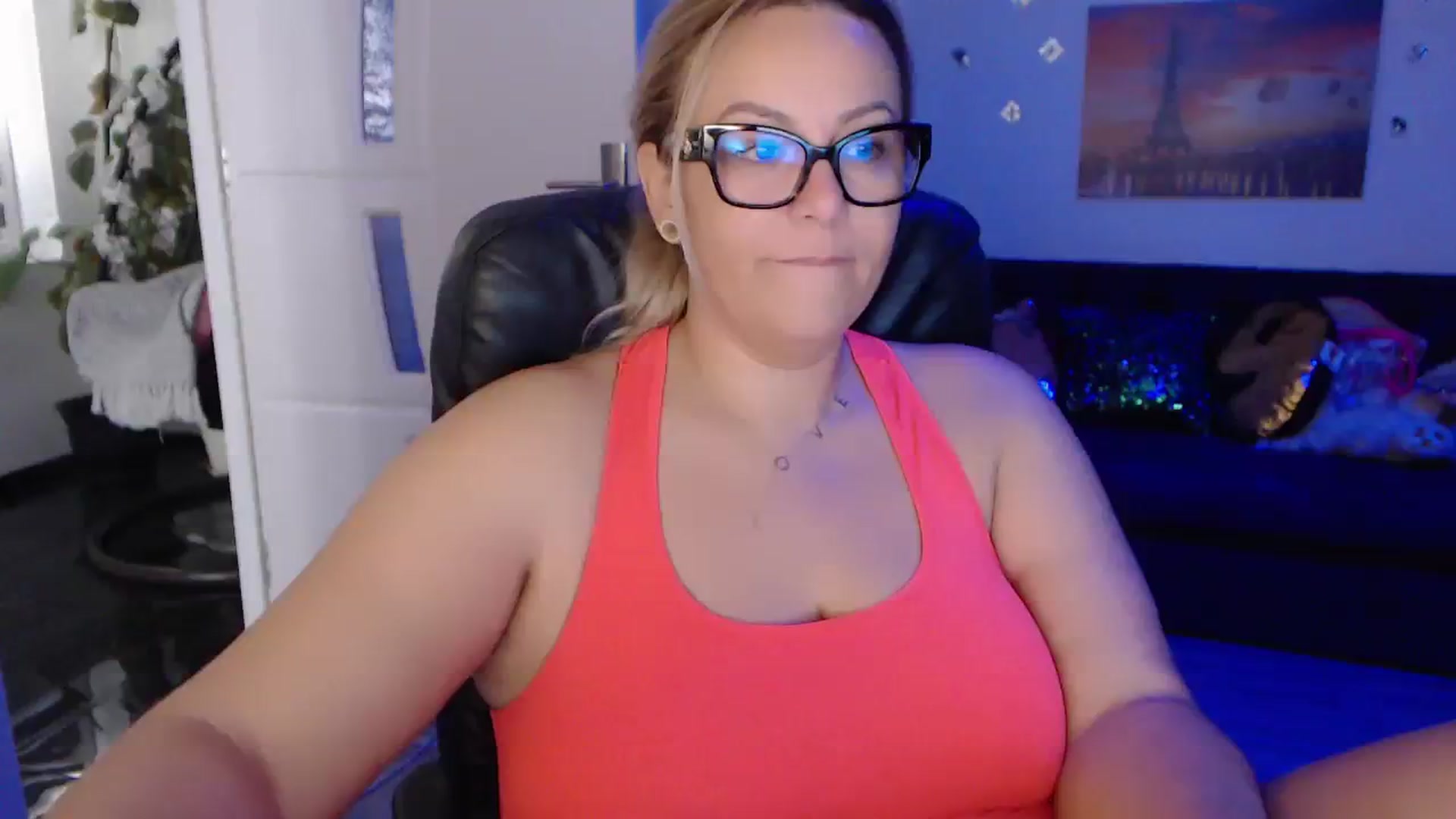 Gallery image thumbnail from A_baby_Boo's myfreecams stream on, 10/31/2023, 07:42 image 1 of 20