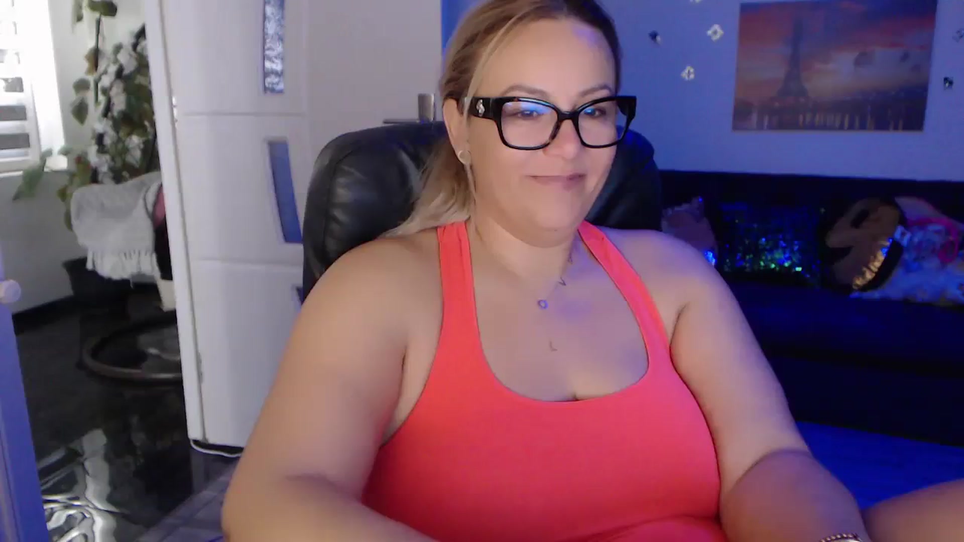 Gallery image thumbnail from A_baby_Boo's myfreecams stream on, 10/31/2023, 07:42 image 14 of 20