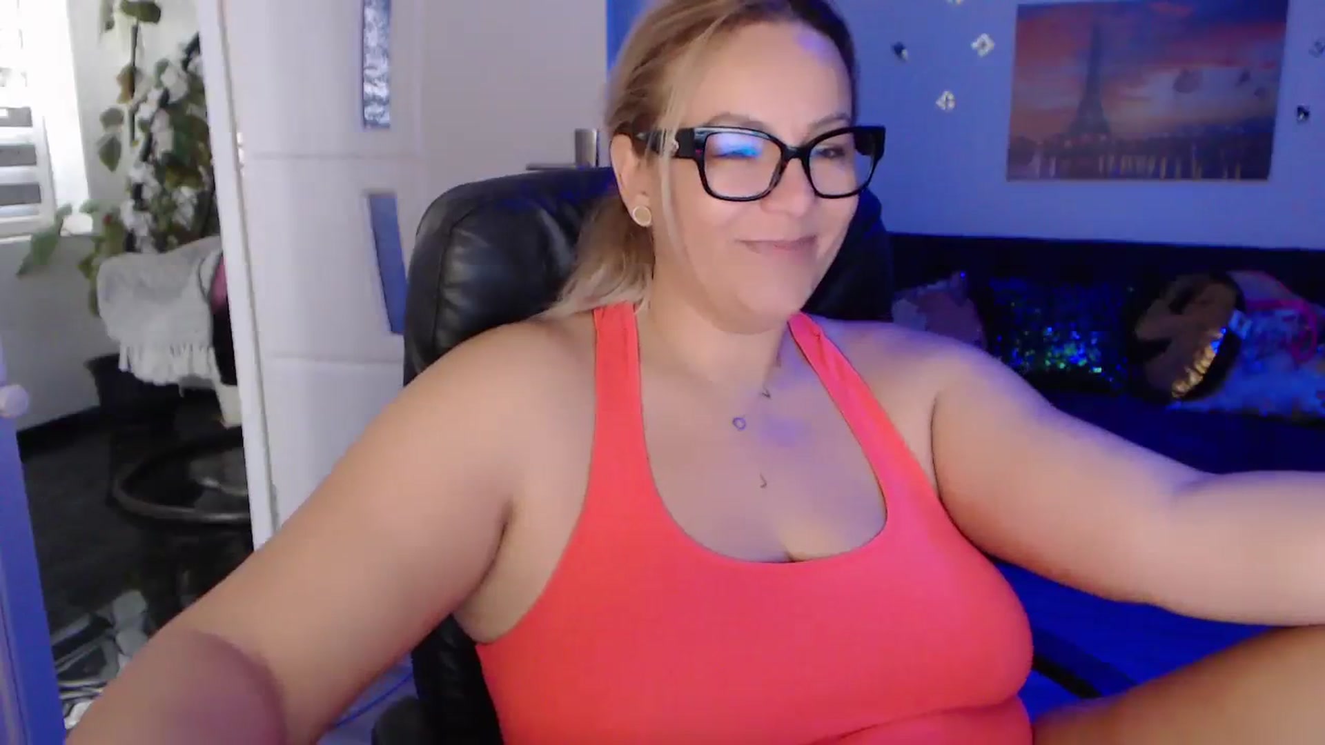 Gallery image thumbnail from A_baby_Boo's myfreecams stream on, 10/31/2023, 07:42 image 10 of 20