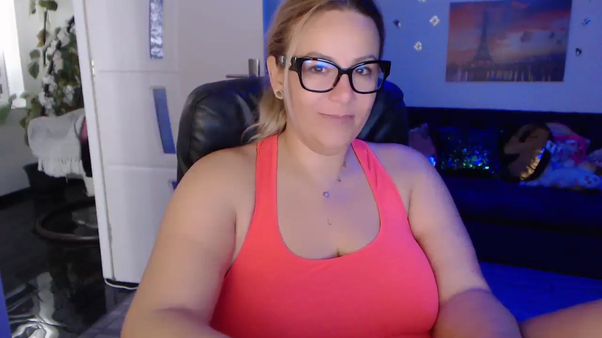 Gallery image thumbnail from A_baby_Boo's myfreecams stream on, 10/31/2023, 07:42 image 3 of 20