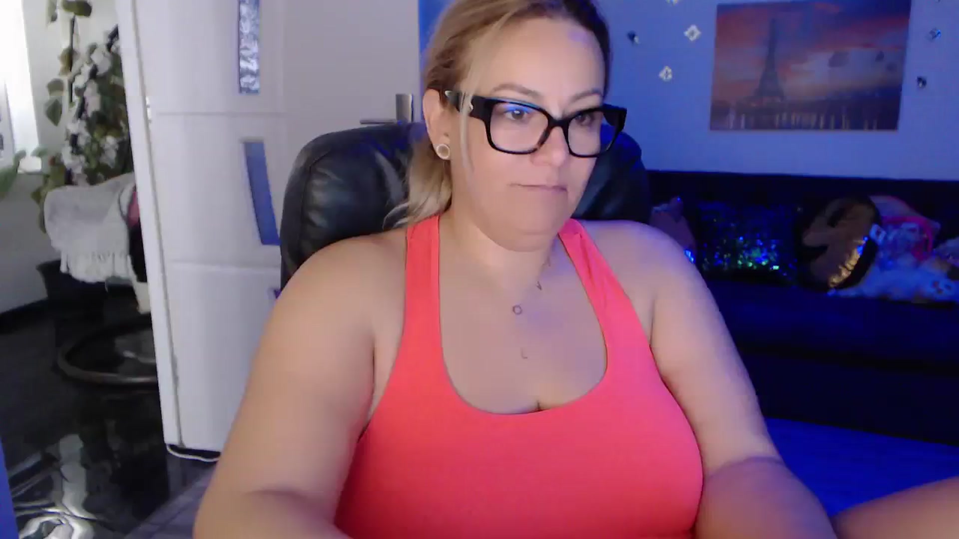 Gallery image thumbnail from A_baby_Boo's myfreecams stream on, 10/31/2023, 07:42 image 4 of 20