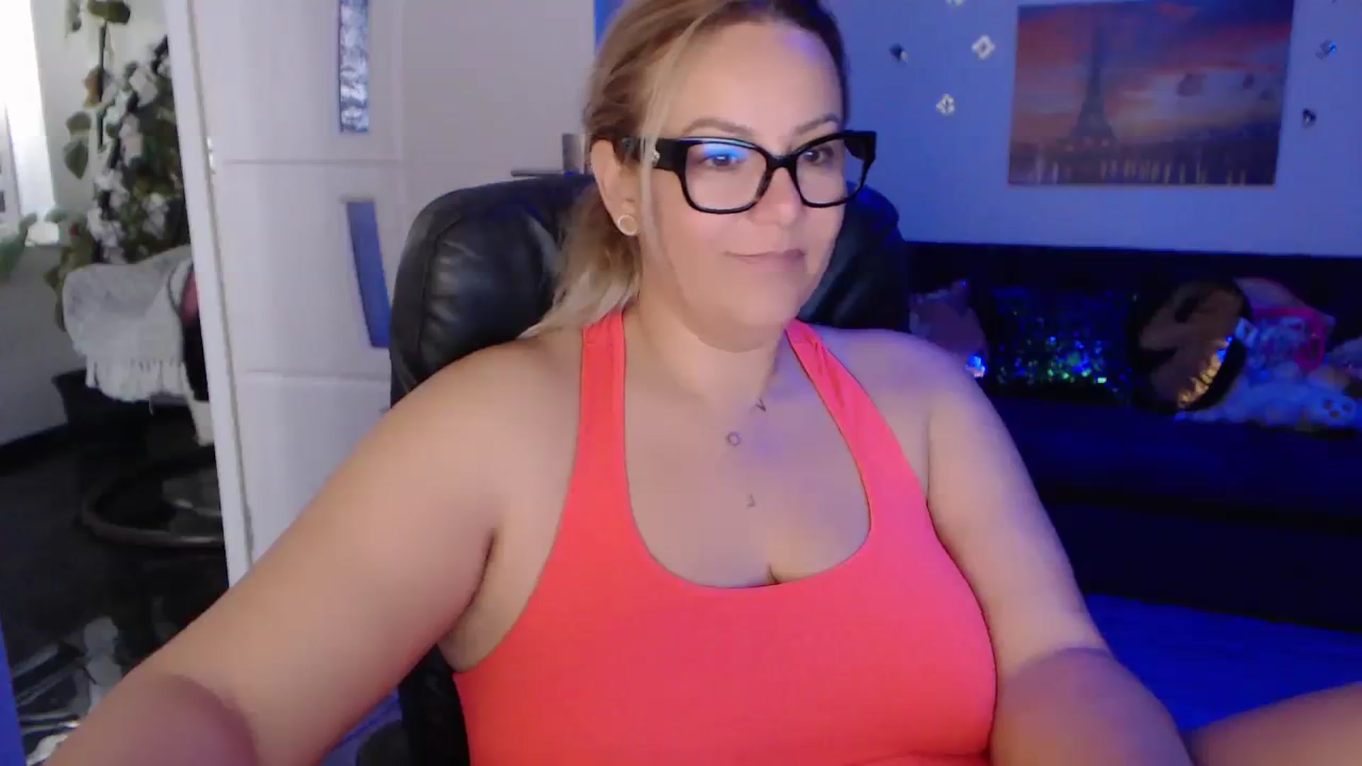 Gallery image thumbnail from A_baby_Boo's myfreecams stream on, 10/31/2023, 07:42 image 6 of 20