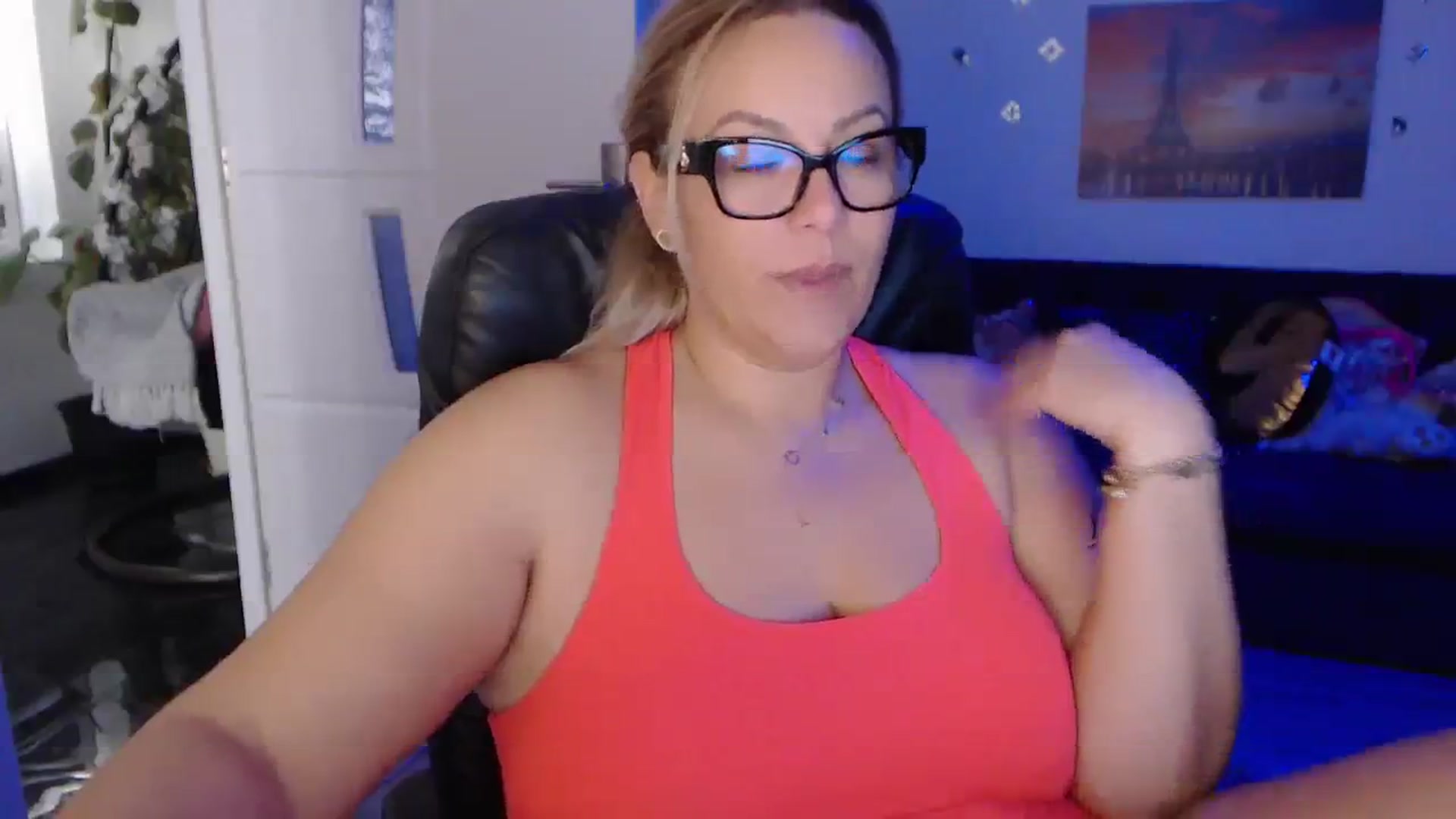 Gallery image thumbnail from A_baby_Boo's myfreecams stream on, 10/31/2023, 07:42 image 5 of 20