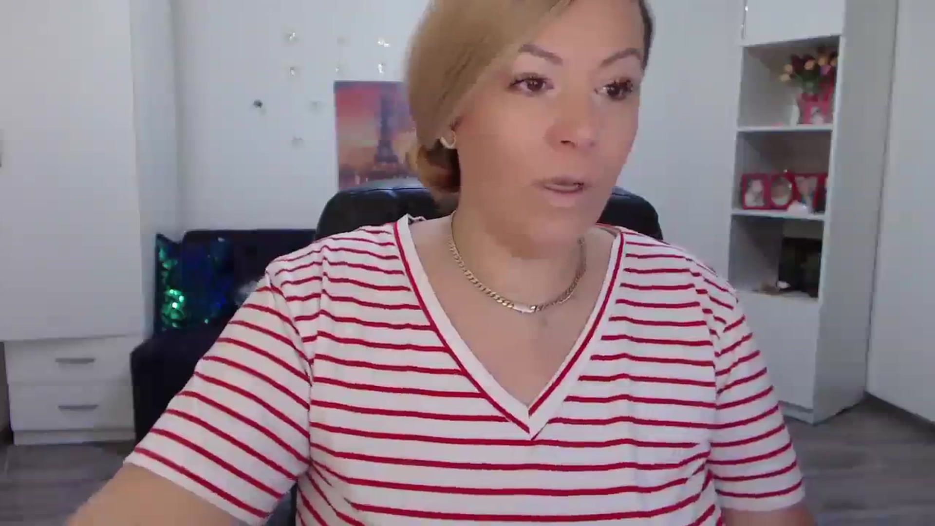 Gallery image thumbnail from A_baby_Boo's myfreecams stream on, 11/20/2023, 13:37 image 5 of 20