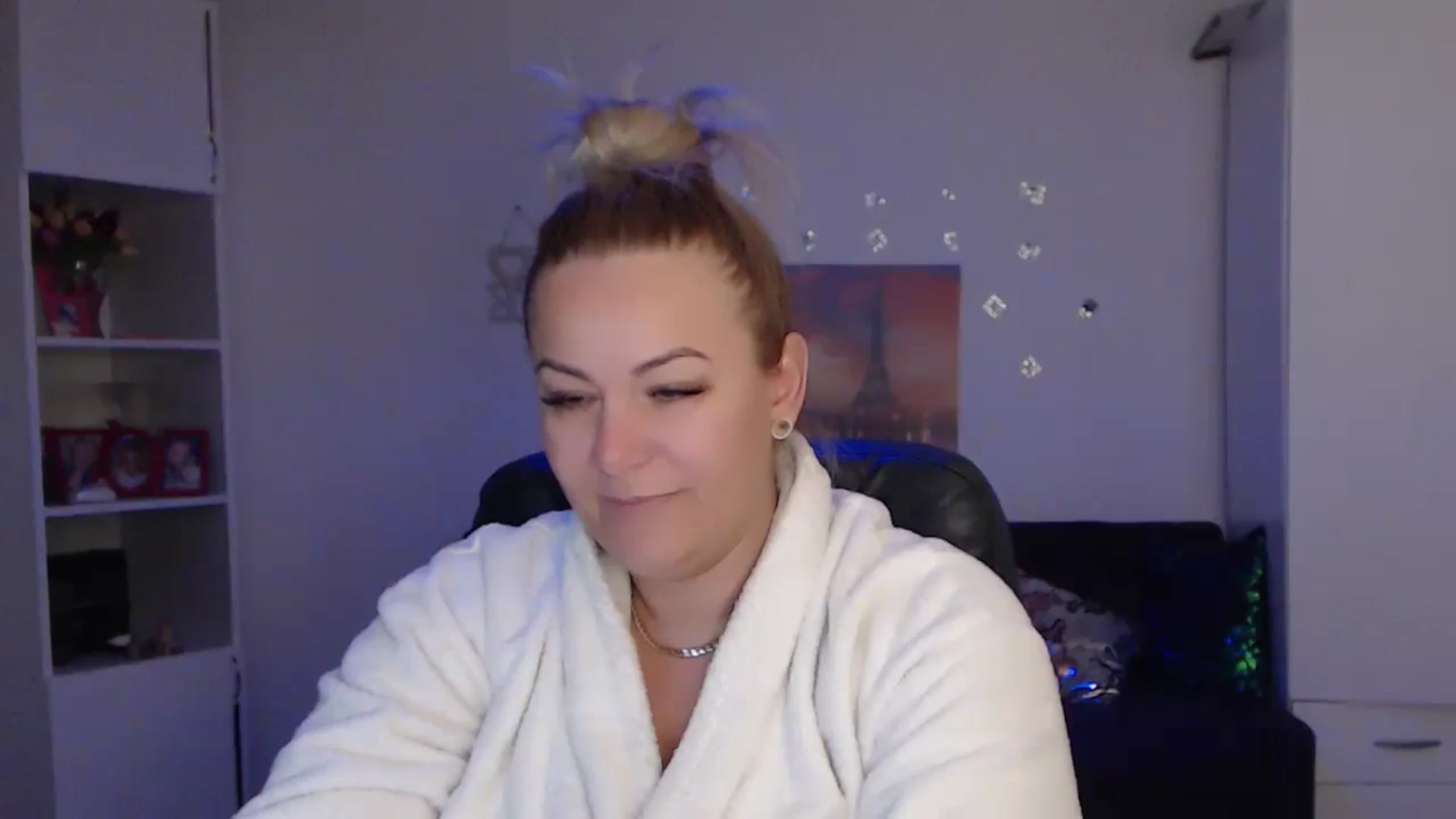Gallery image thumbnail from A_baby_Boo's myfreecams stream on, 12/02/2023, 16:10 image 3 of 20