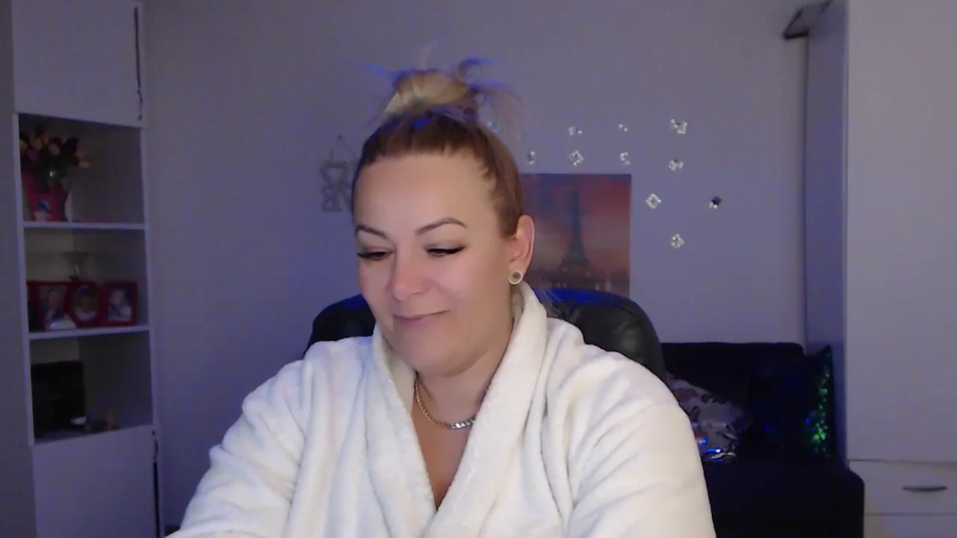 Gallery image thumbnail from A_baby_Boo's myfreecams stream on, 12/02/2023, 16:10 image 2 of 20