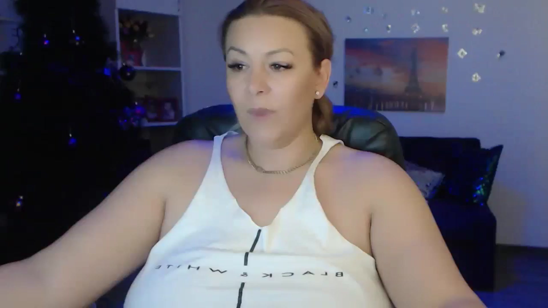 Gallery image thumbnail from A_baby_Boo's myfreecams stream on, 12/10/2023, 21:18 image 9 of 20