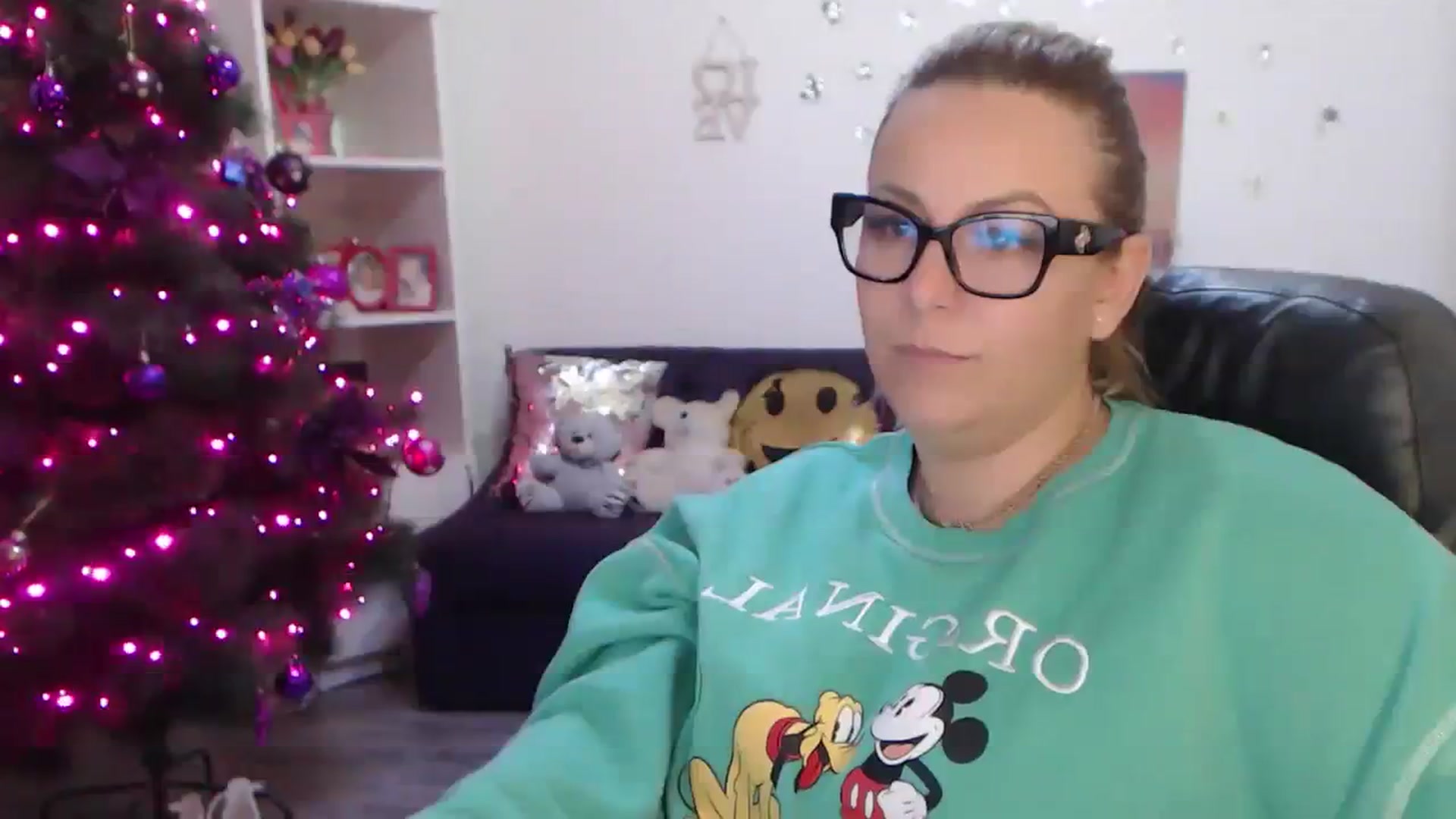 Gallery image thumbnail from A_baby_Boo's myfreecams stream on, 12/14/2023, 19:48 image 3 of 20