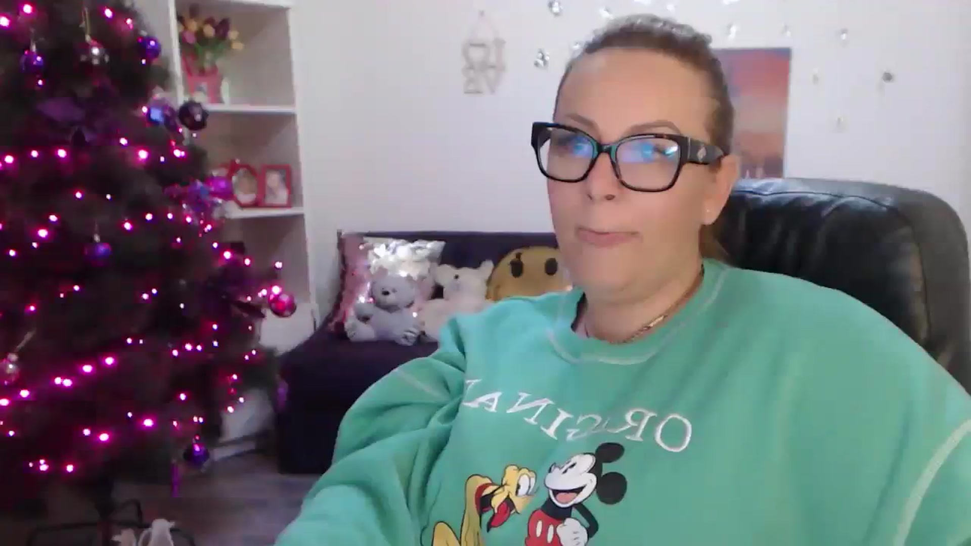 Gallery image thumbnail from A_baby_Boo's myfreecams stream on, 12/14/2023, 19:48 image 9 of 20