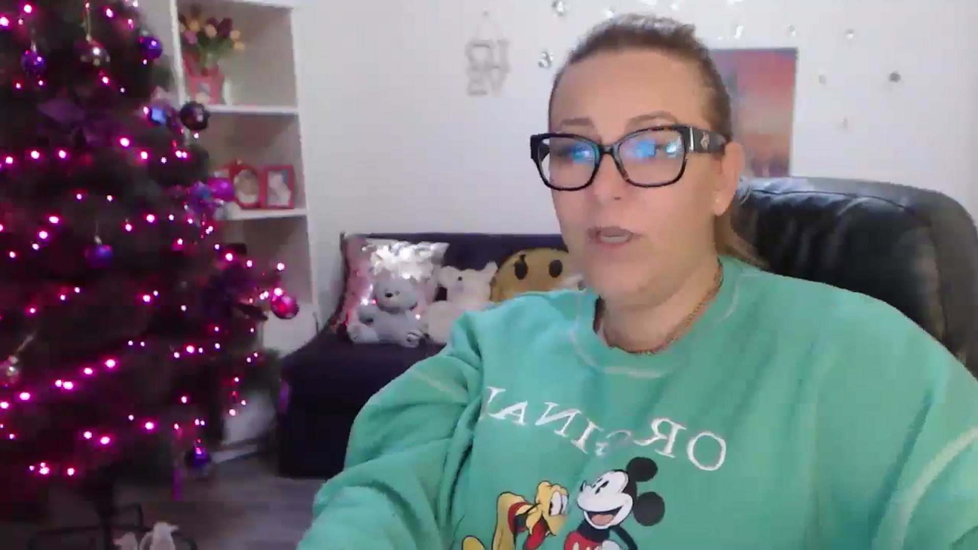 Gallery image thumbnail from A_baby_Boo's myfreecams stream on, 12/14/2023, 19:48 image 11 of 20