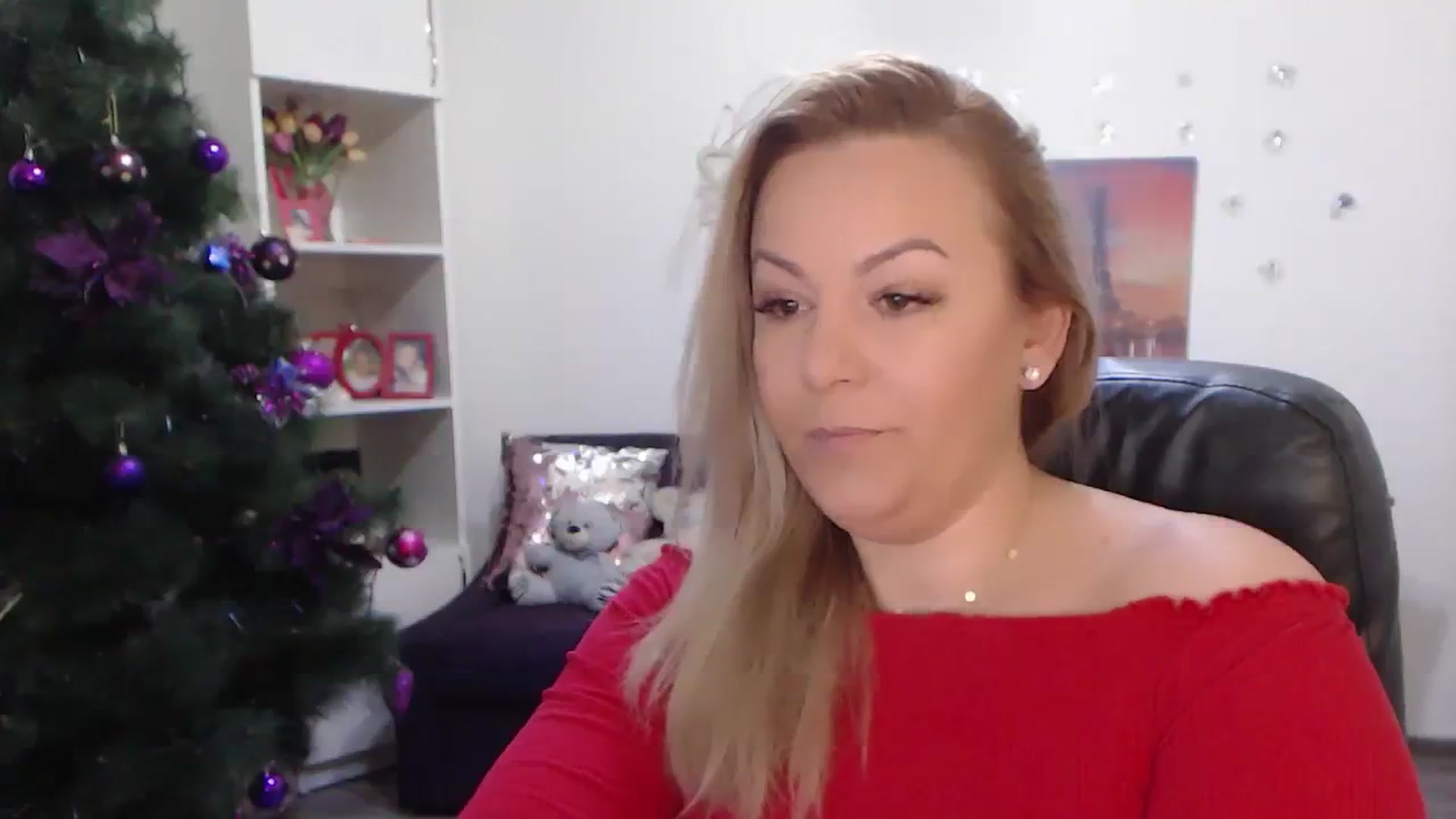 Gallery image thumbnail from A_baby_Boo's myfreecams stream on, 01/04/2024, 13:39 image 6 of 20