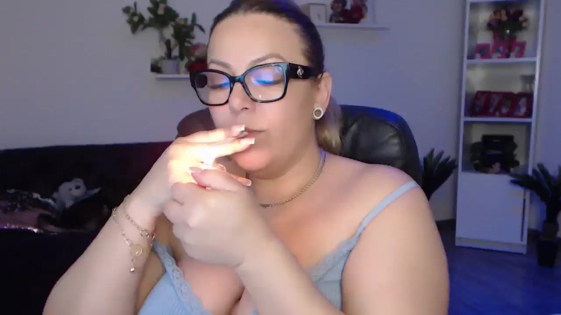 Gallery image thumbnail from A_baby_Boo's myfreecams stream on, 01/27/2024, 09:05 image 5 of 20