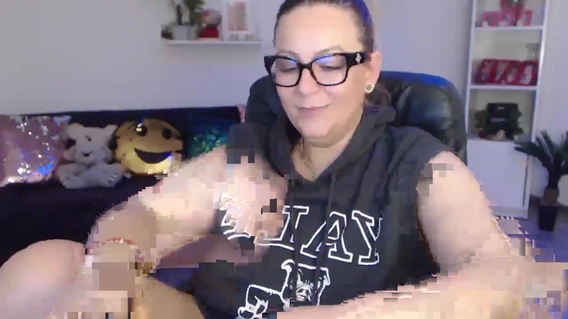 Gallery image thumbnail from A_baby_Boo's myfreecams stream on, 02/04/2024, 21:00 image 7 of 20