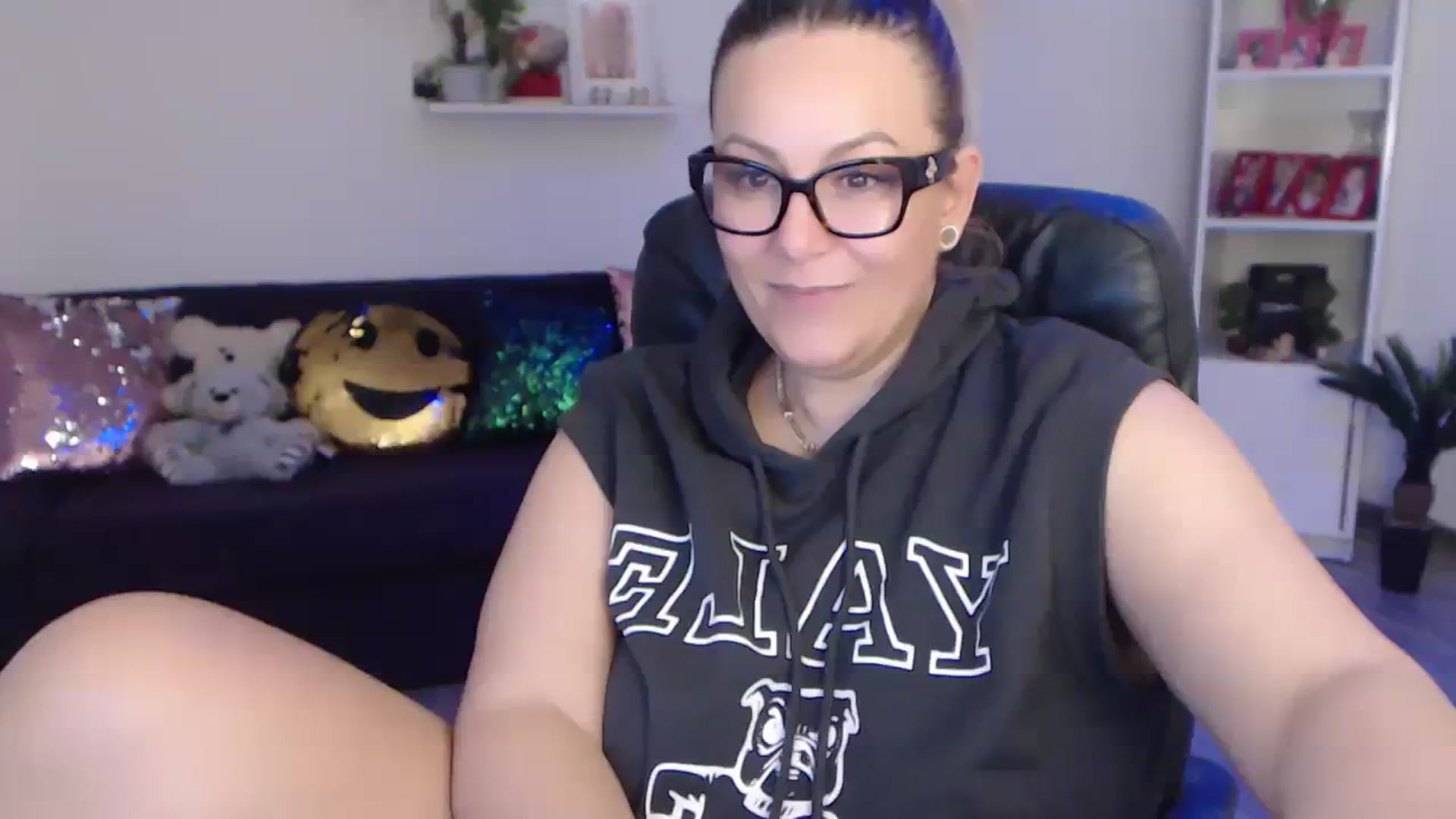 Gallery image thumbnail from A_baby_Boo's myfreecams stream on, 02/04/2024, 21:00 image 8 of 20