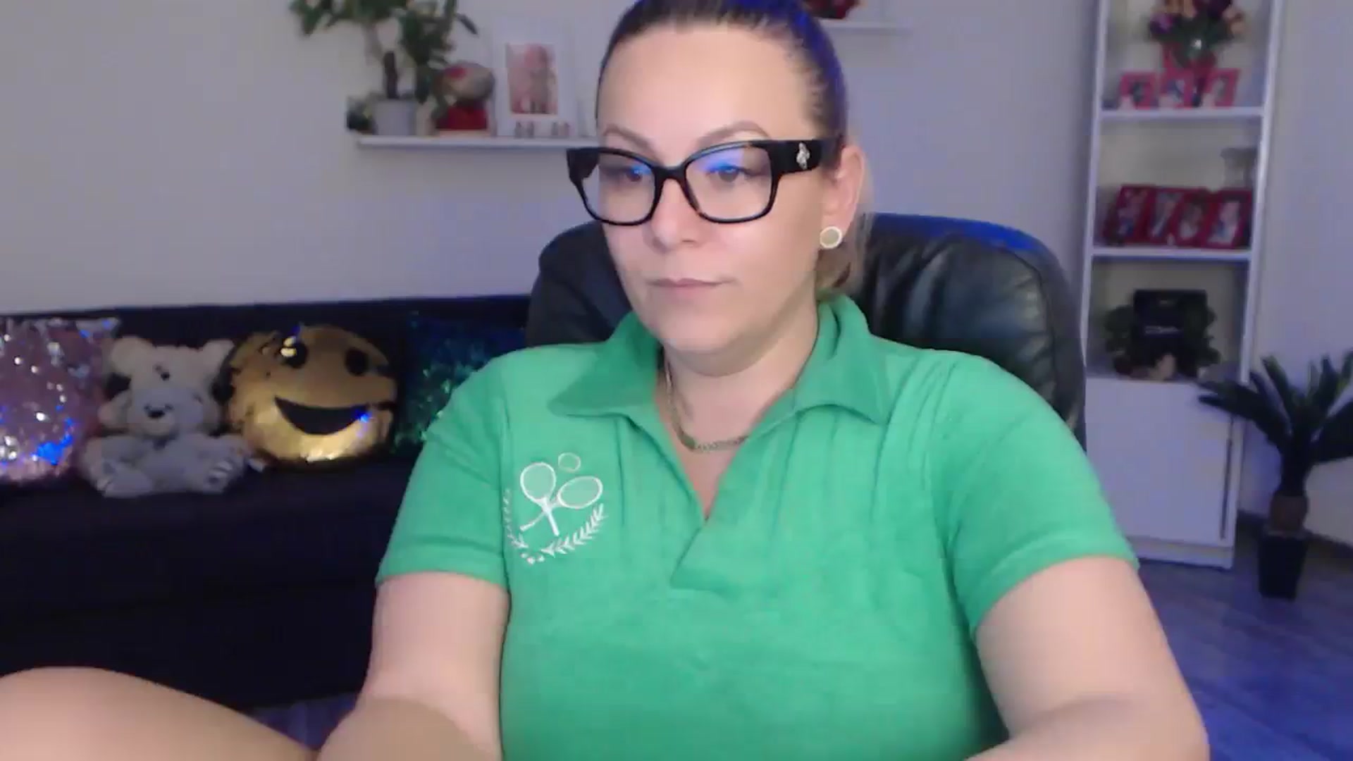 Gallery image thumbnail from A_baby_Boo's myfreecams stream on, 02/05/2024, 24:56 image 16 of 20