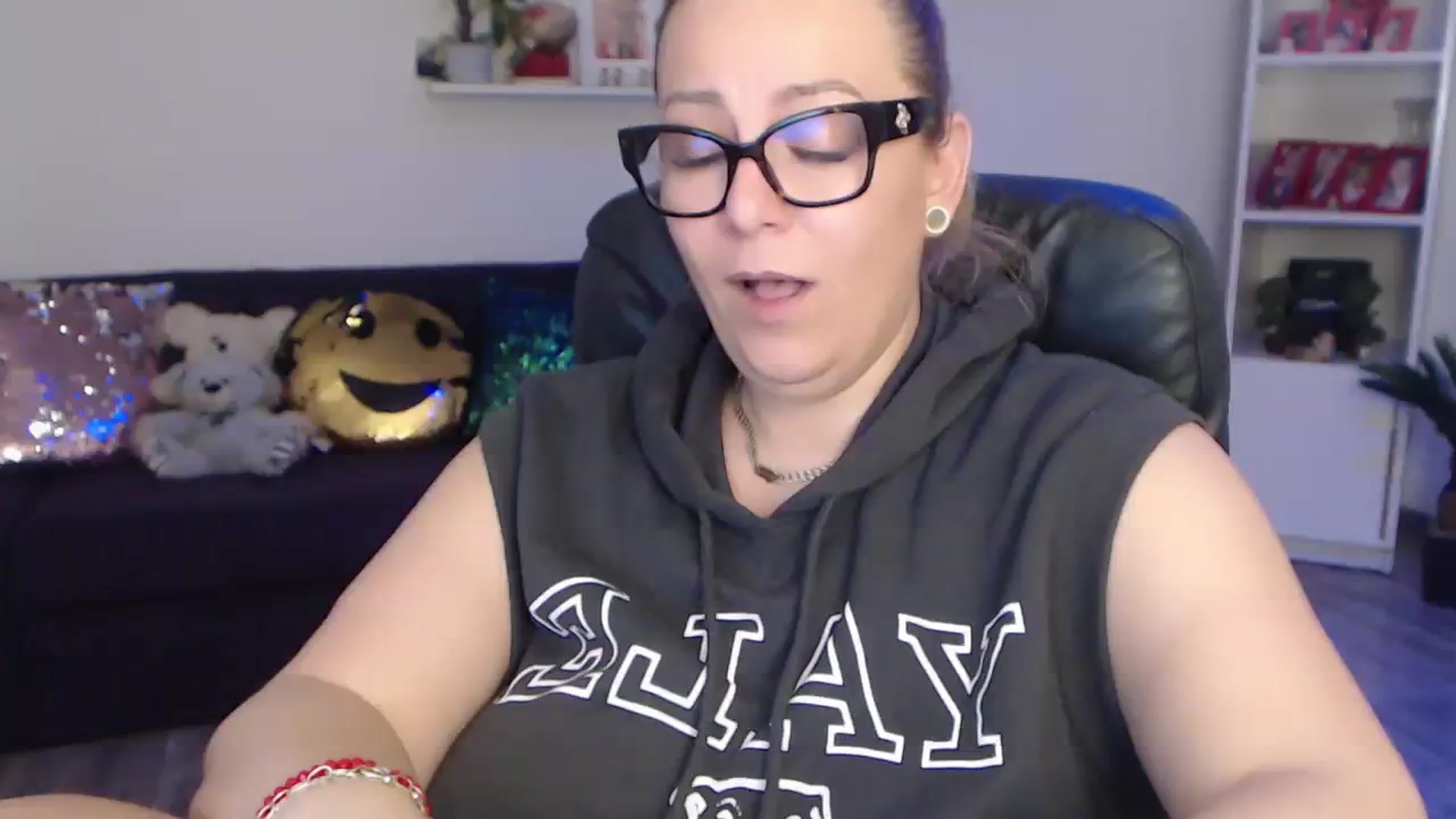 Gallery image thumbnail from A_baby_Boo's myfreecams stream on, 02/05/2024, 24:56 image 1 of 20