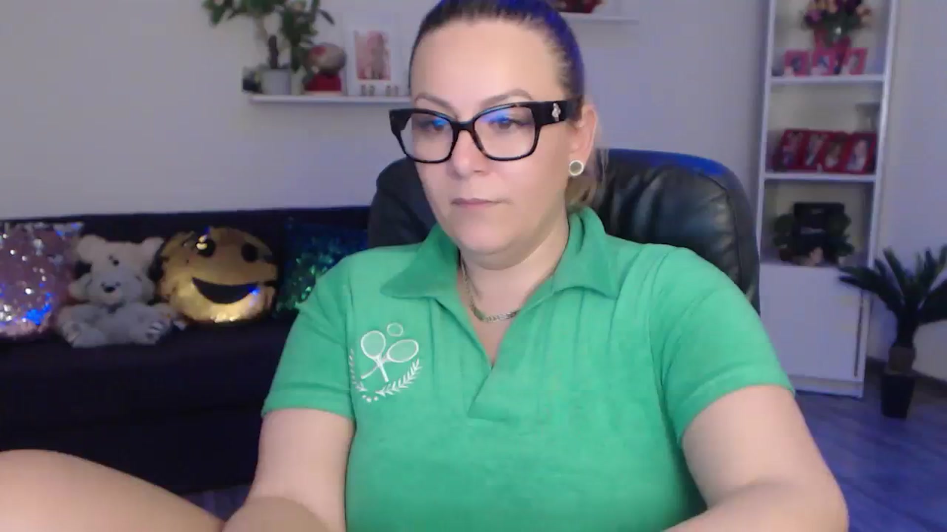 Gallery image thumbnail from A_baby_Boo's myfreecams stream on, 02/05/2024, 24:56 image 18 of 20