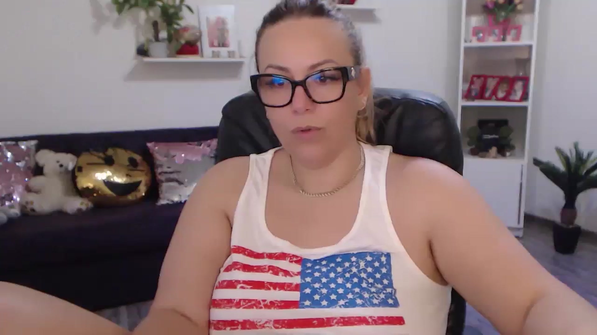 Gallery image thumbnail from A_baby_Boo's myfreecams stream on, 03/05/2024, 08:14 image 18 of 20