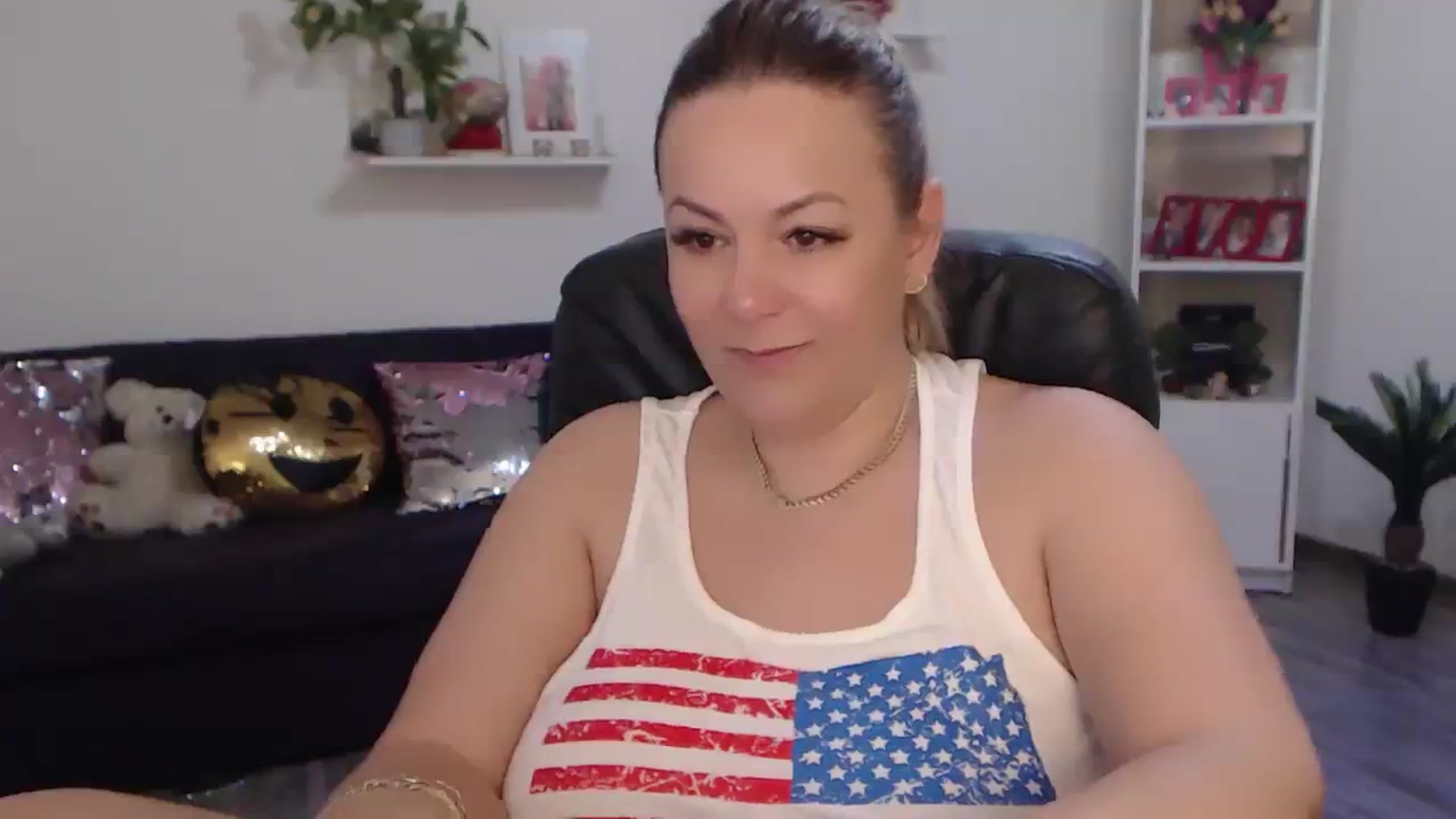 Gallery image thumbnail from A_baby_Boo's myfreecams stream on, 03/05/2024, 15:54 image 5 of 20