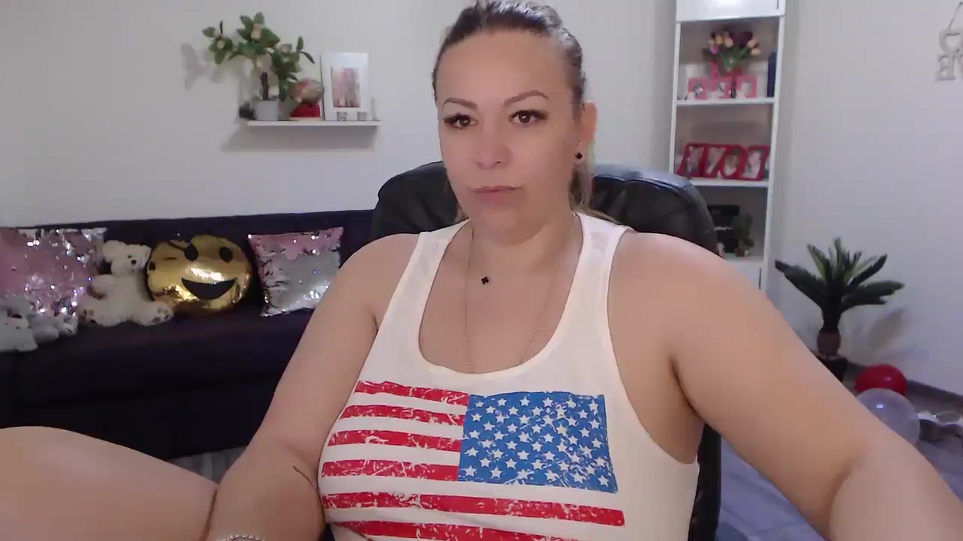 Gallery image thumbnail from A_baby_Boo's myfreecams stream on, 04/27/2024, 11:03 image 3 of 20
