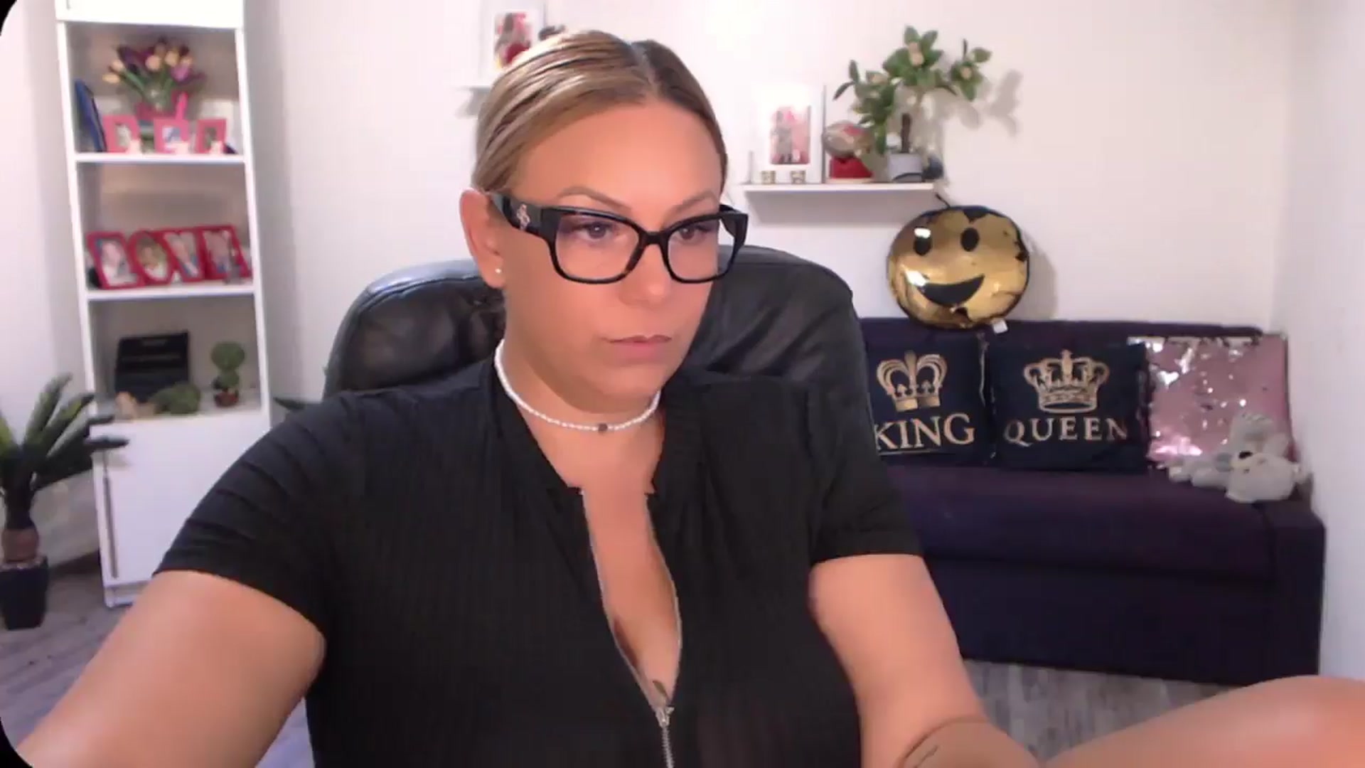 Gallery image thumbnail from A_baby_Boo's myfreecams stream on, 08/22/2024, 12:26 image 9 of 20