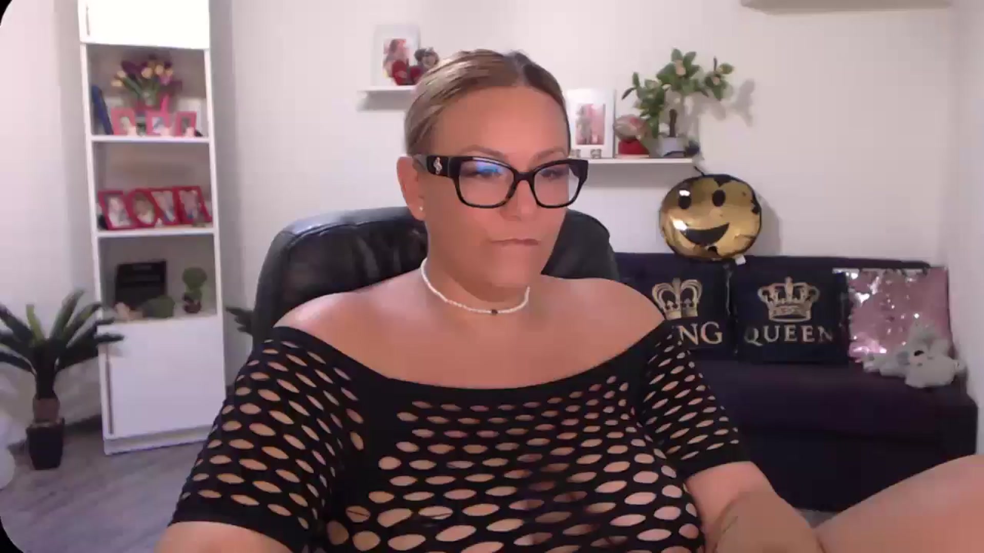 Gallery image thumbnail from A_baby_Boo's myfreecams stream on, 08/22/2024, 17:13 image 20 of 20