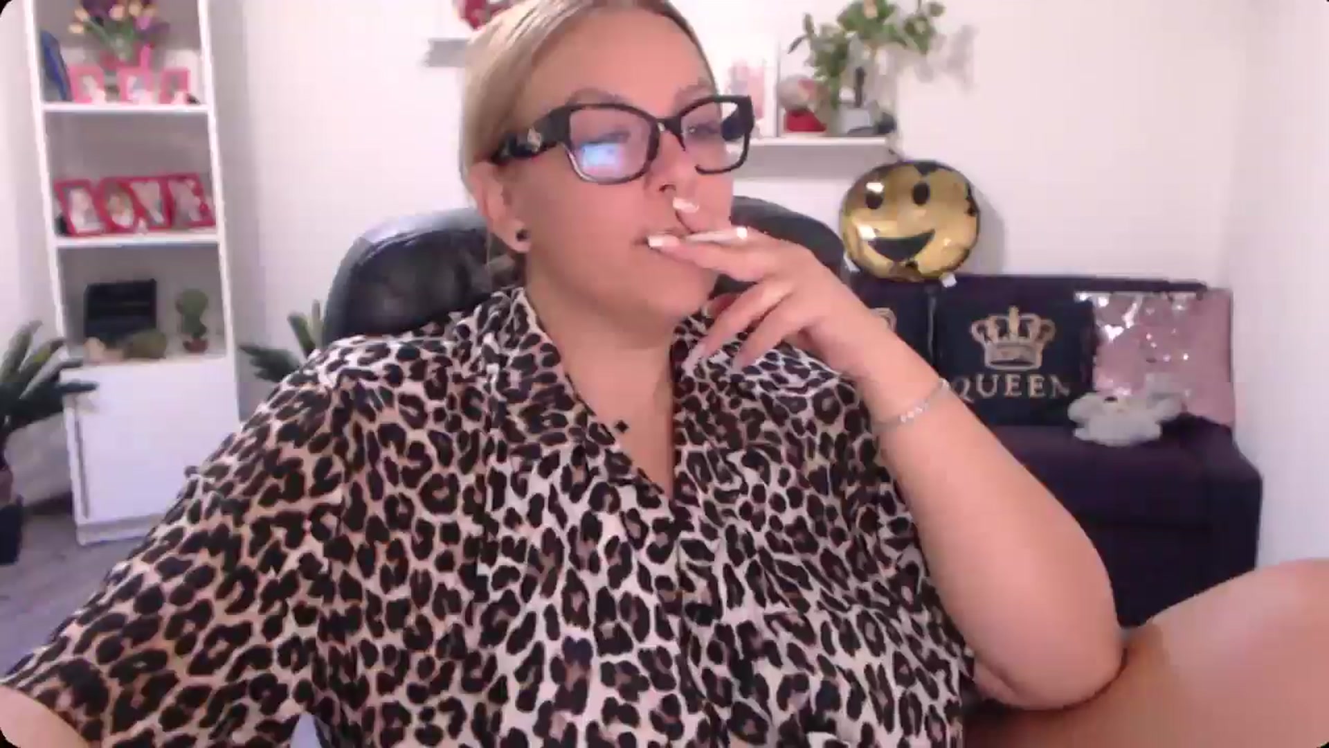 Gallery image thumbnail from A_baby_Boo's myfreecams stream on, 09/01/2024, 23:10 image 20 of 20