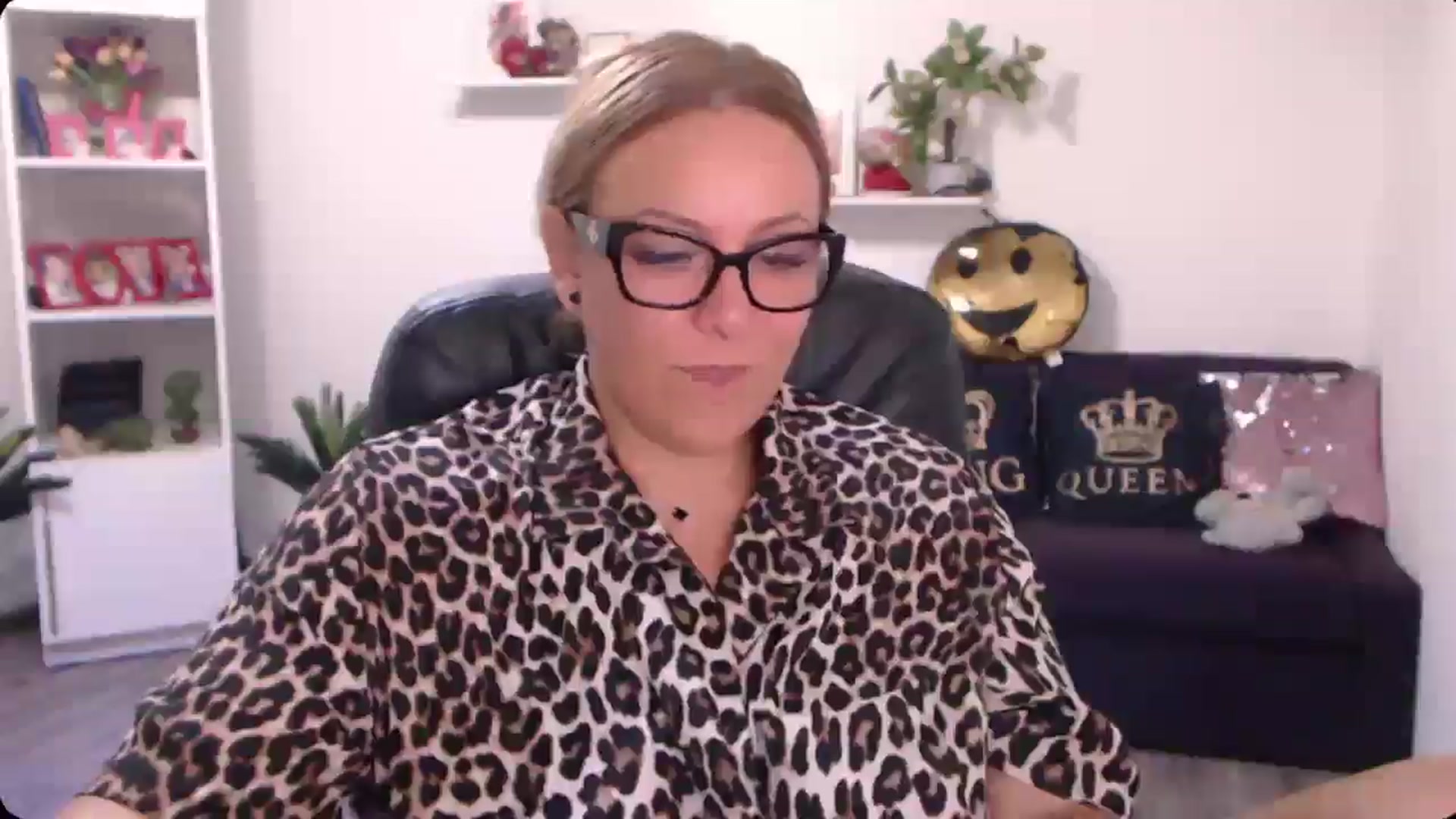Gallery image thumbnail from A_baby_Boo's myfreecams stream on, 09/01/2024, 23:10 image 3 of 20