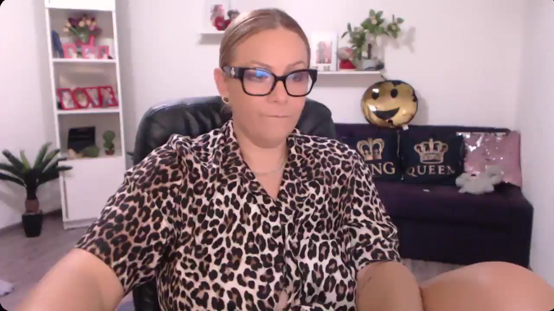 Gallery image thumbnail from A_baby_Boo's myfreecams stream on, 09/11/2024, 13:32 image 7 of 20