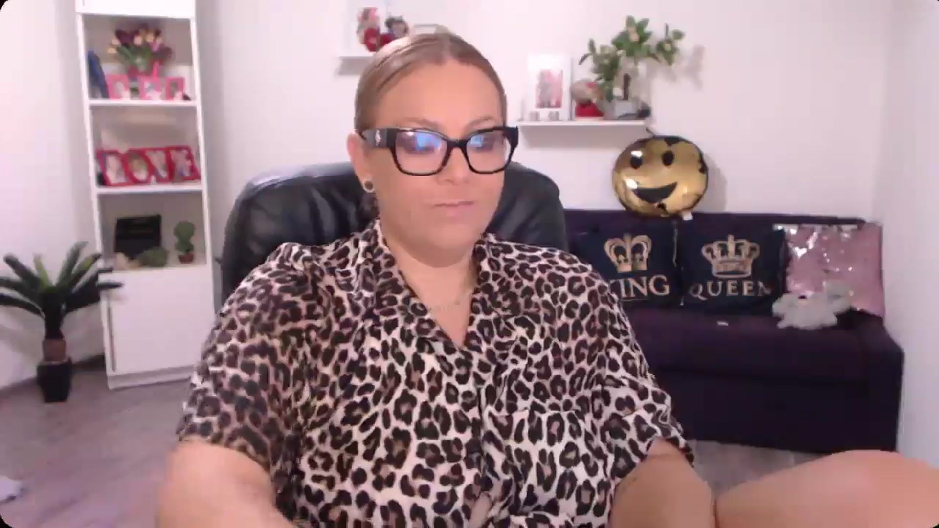 Gallery image thumbnail from A_baby_Boo's myfreecams stream on, 09/11/2024, 13:32 image 10 of 20