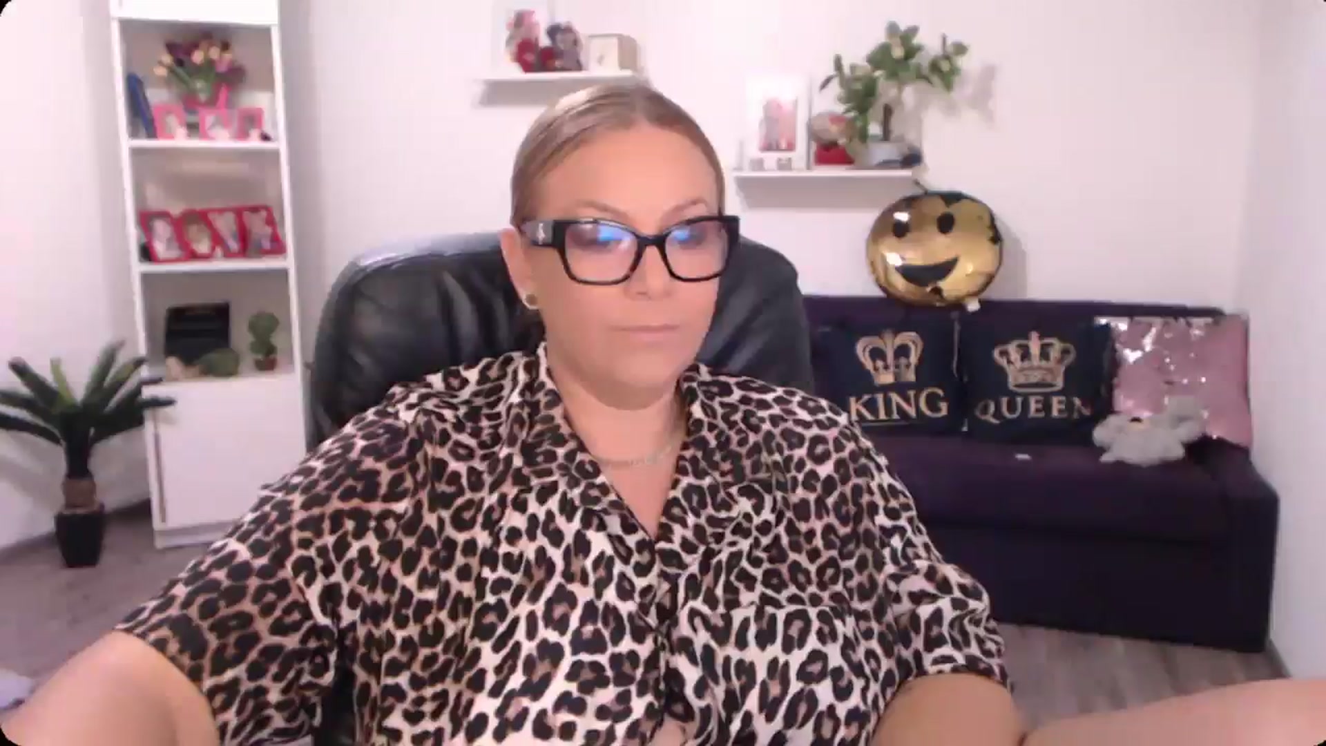 Gallery image thumbnail from A_baby_Boo's myfreecams stream on, 09/11/2024, 13:32 image 18 of 20