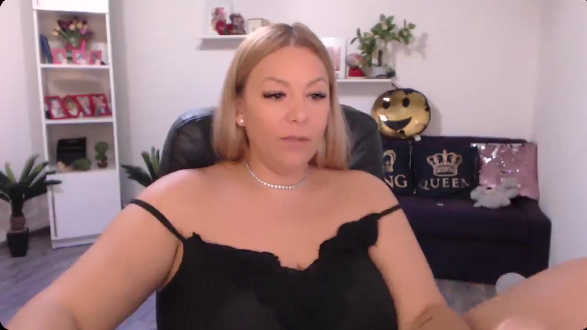 Gallery image thumbnail from A_baby_Boo's myfreecams stream on, 09/14/2024, 09:38 image 20 of 20