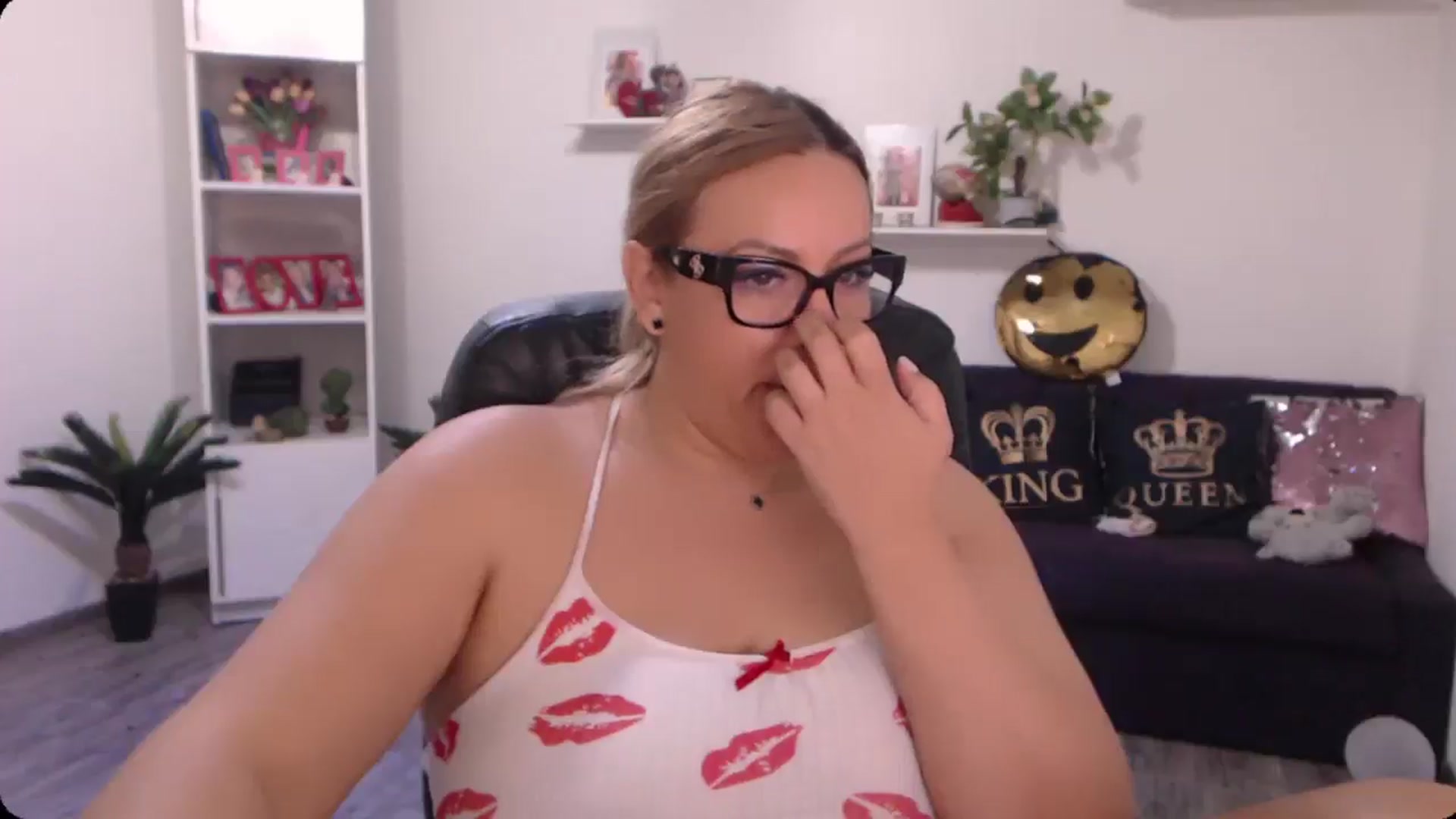 Gallery image thumbnail from A_baby_Boo's myfreecams stream on, 09/23/2024, 06:55 image 4 of 20