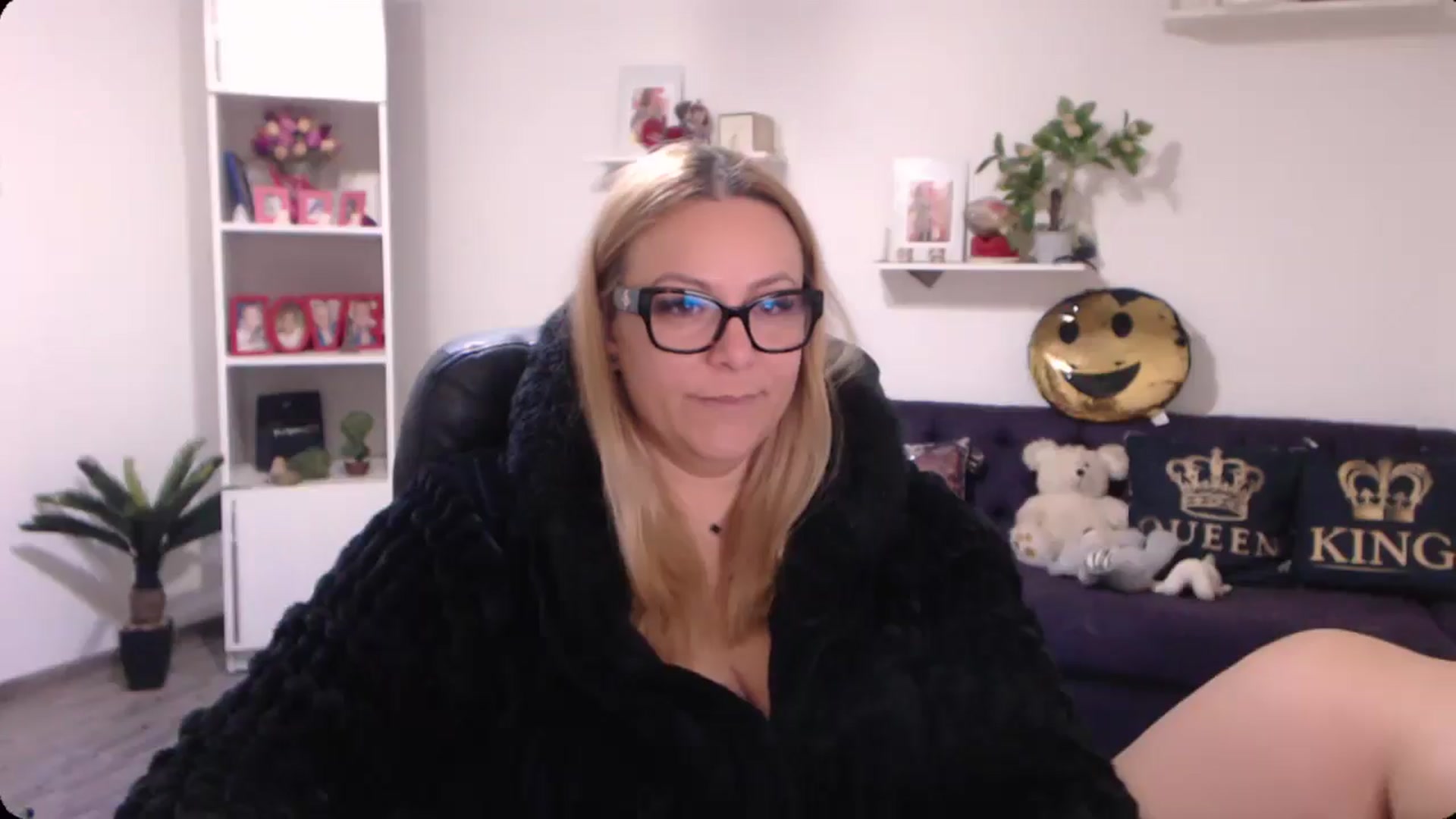 Gallery image thumbnail from A_baby_Boo's myfreecams stream on, 11/11/2024, 11:31 image 16 of 20