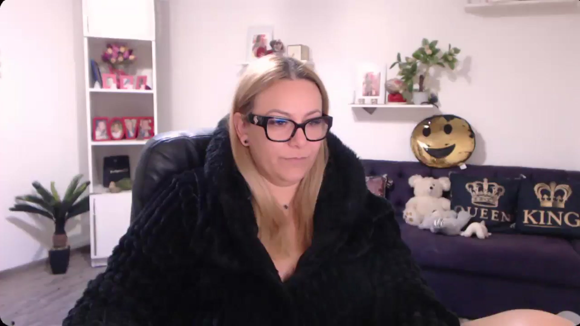 Gallery image thumbnail from A_baby_Boo's myfreecams stream on, 11/11/2024, 11:31 image 7 of 20