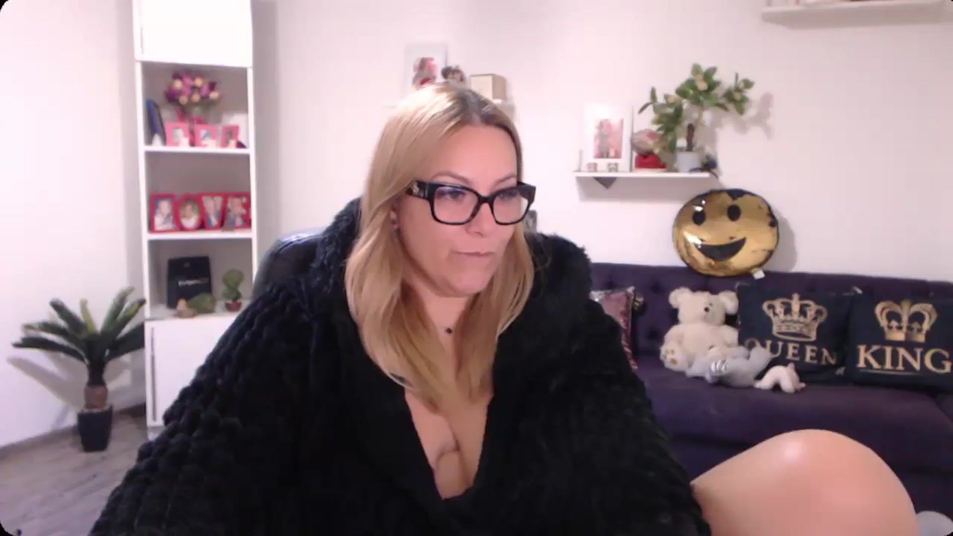 Gallery image thumbnail from A_baby_Boo's myfreecams stream on, 11/11/2024, 11:31 image 20 of 20