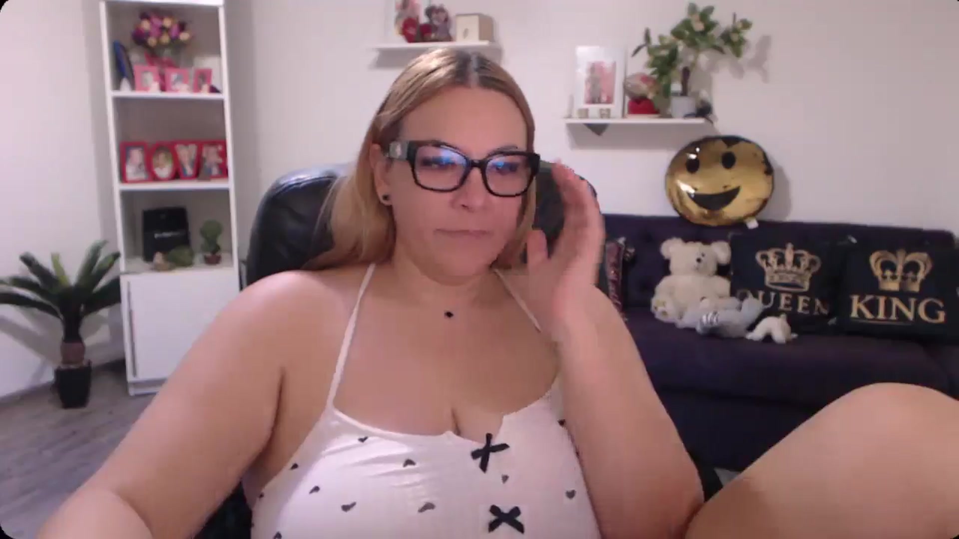 Gallery image thumbnail from A_baby_Boo's myfreecams stream on, 11/12/2024, 07:21 image 13 of 20