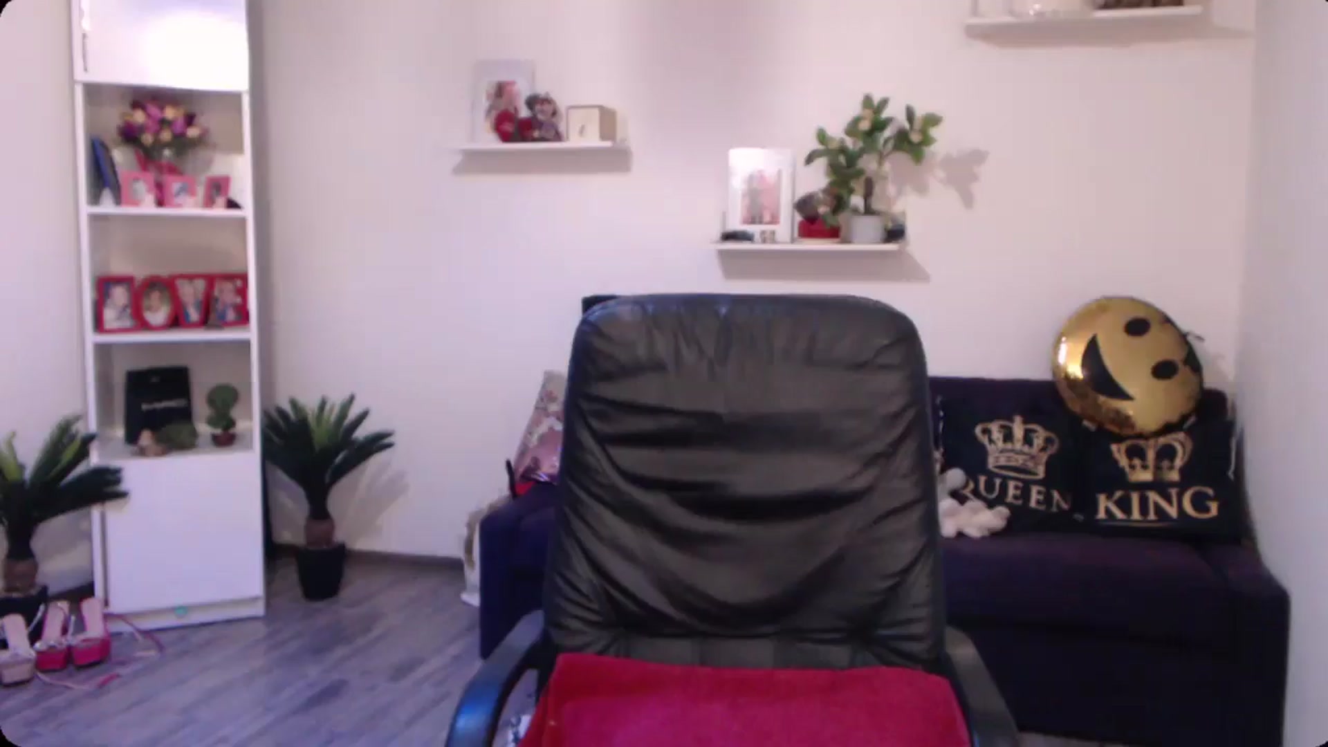 Gallery image thumbnail from A_baby_Boo's myfreecams stream on, 01/07/2025, 20:42 image 10 of 20