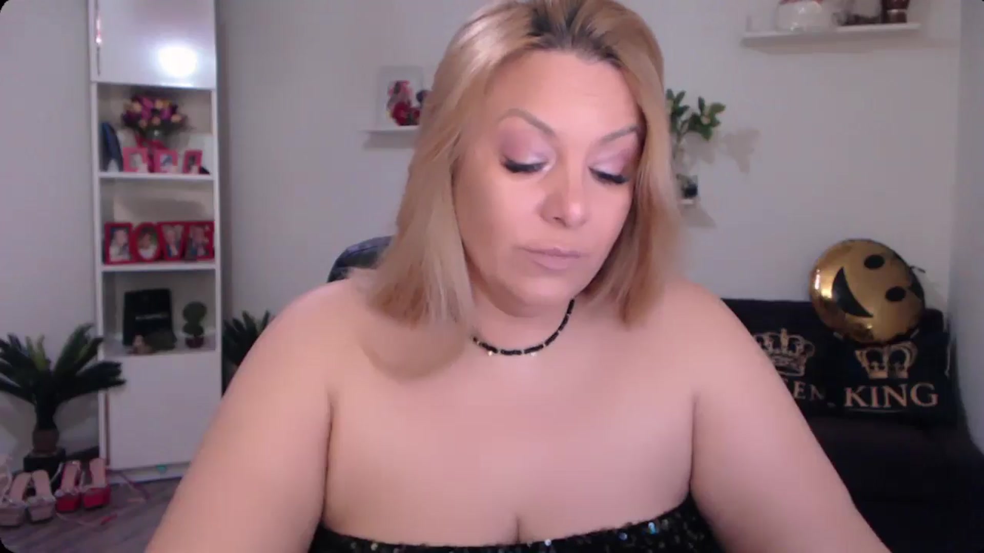 Gallery image thumbnail from A_baby_Boo's myfreecams stream on, 01/08/2025, 14:00 image 20 of 20