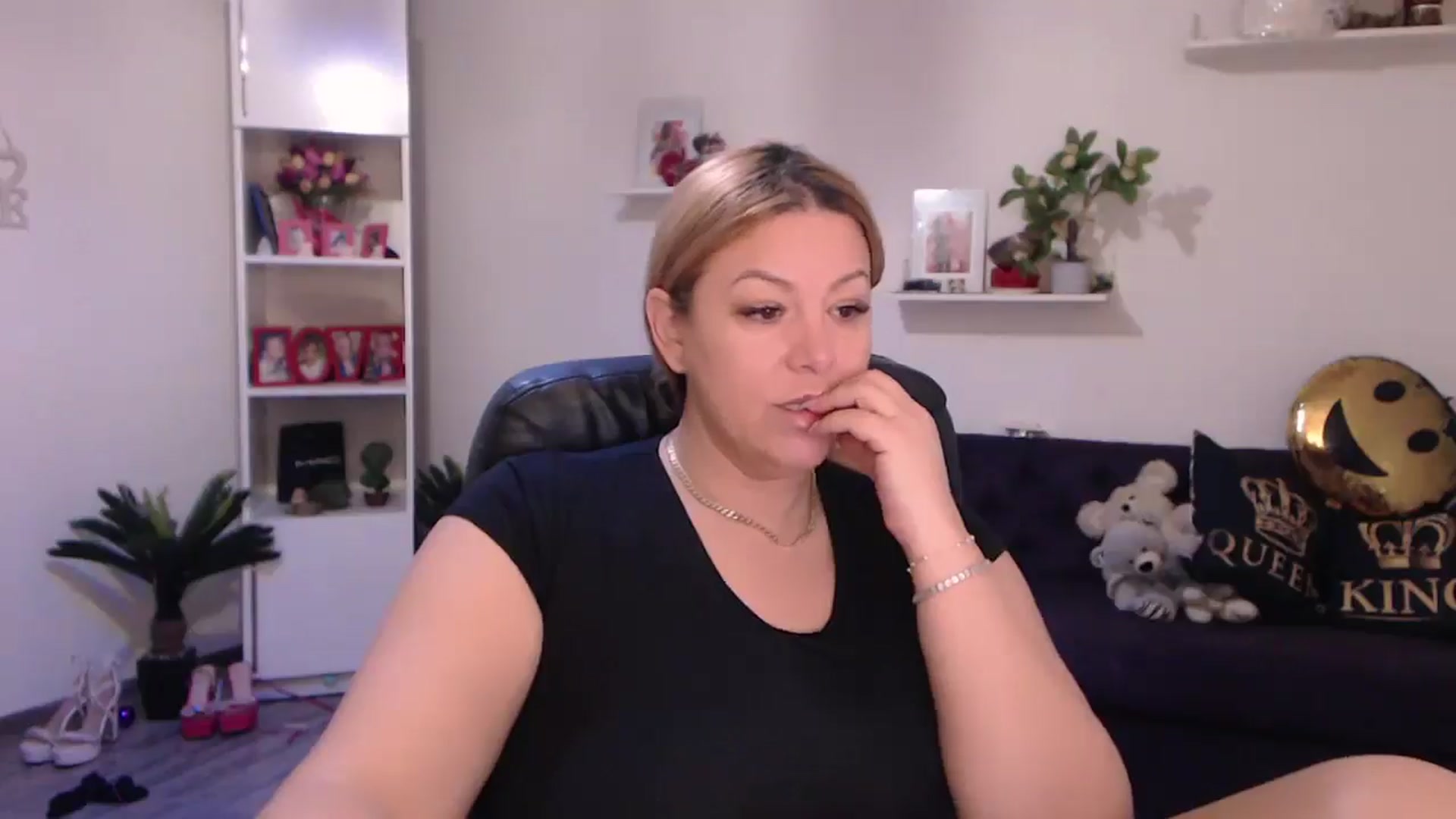 Gallery image thumbnail from A_baby_Boo's myfreecams stream on, 01/19/2025, 09:34 image 16 of 20