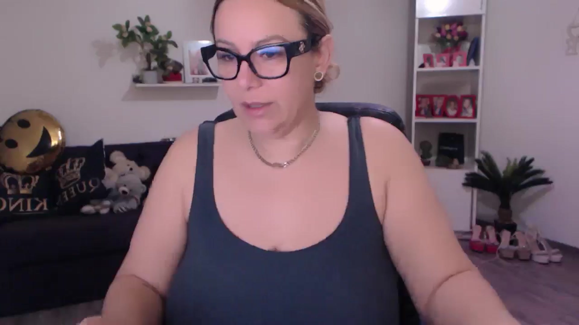 Gallery image thumbnail from A_baby_Boo's myfreecams stream on, 02/01/2025, 10:56 image 2 of 20