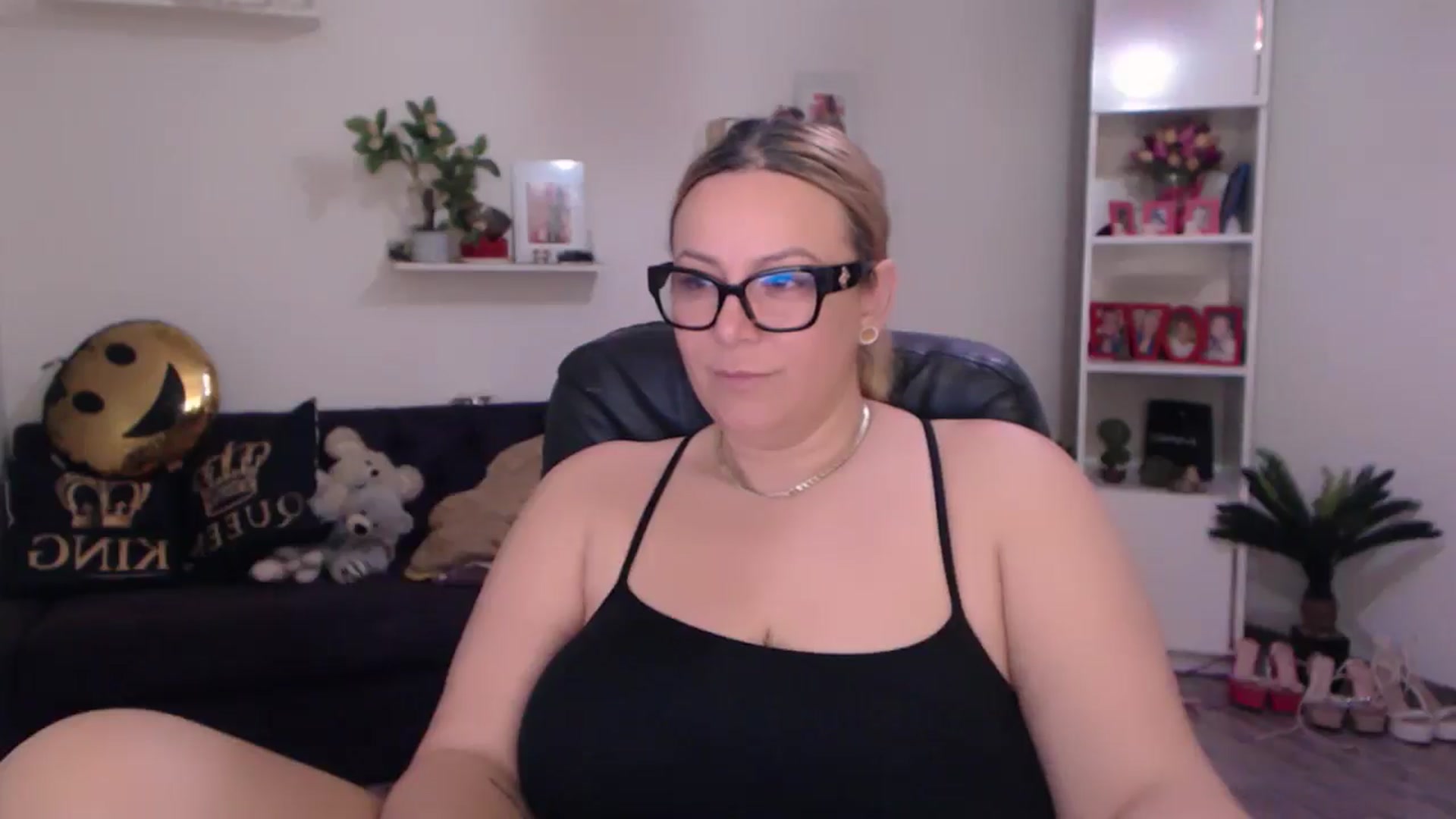 Gallery image thumbnail from A_baby_Boo's myfreecams stream on, 02/03/2025, 19:58 image 20 of 20