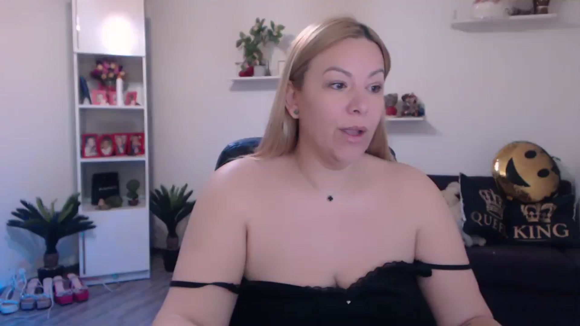 Gallery image thumbnail from A_baby_Boo's myfreecams stream on, 03/09/2025, 10:53 image 13 of 20