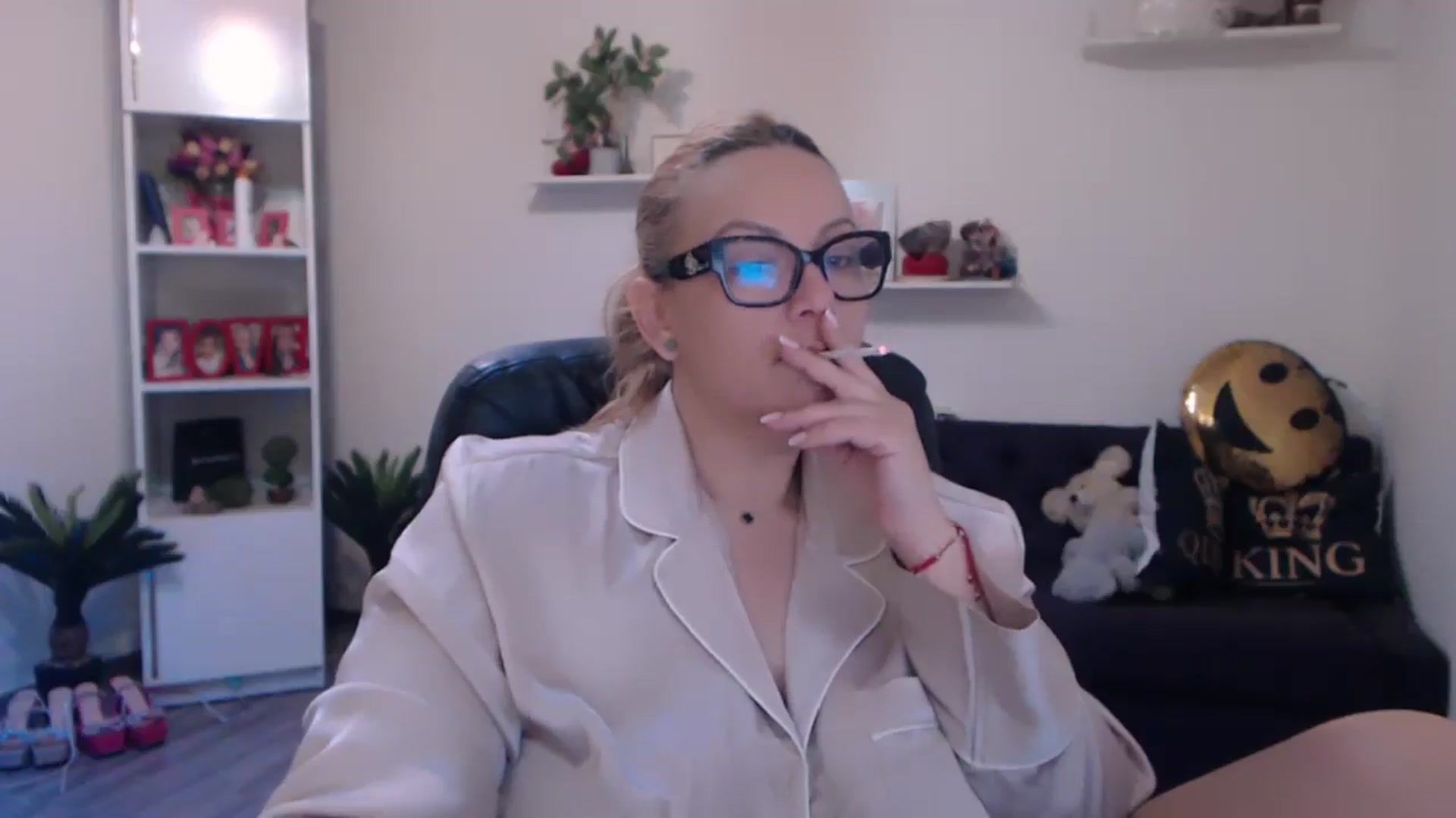 Gallery image thumbnail from A_baby_Boo's myfreecams stream on, 03/11/2025, 09:06 image 17 of 20
