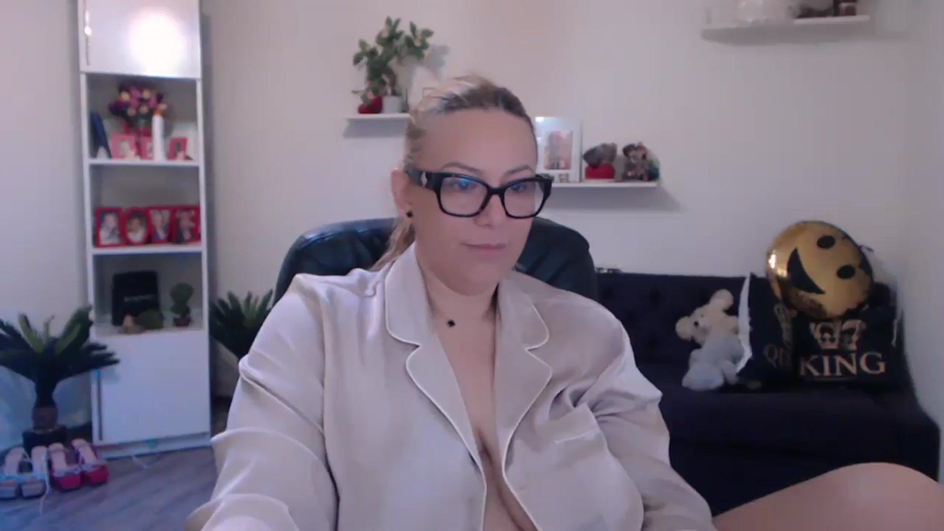 Gallery image thumbnail from A_baby_Boo's myfreecams stream on, 03/11/2025, 09:06 image 12 of 20