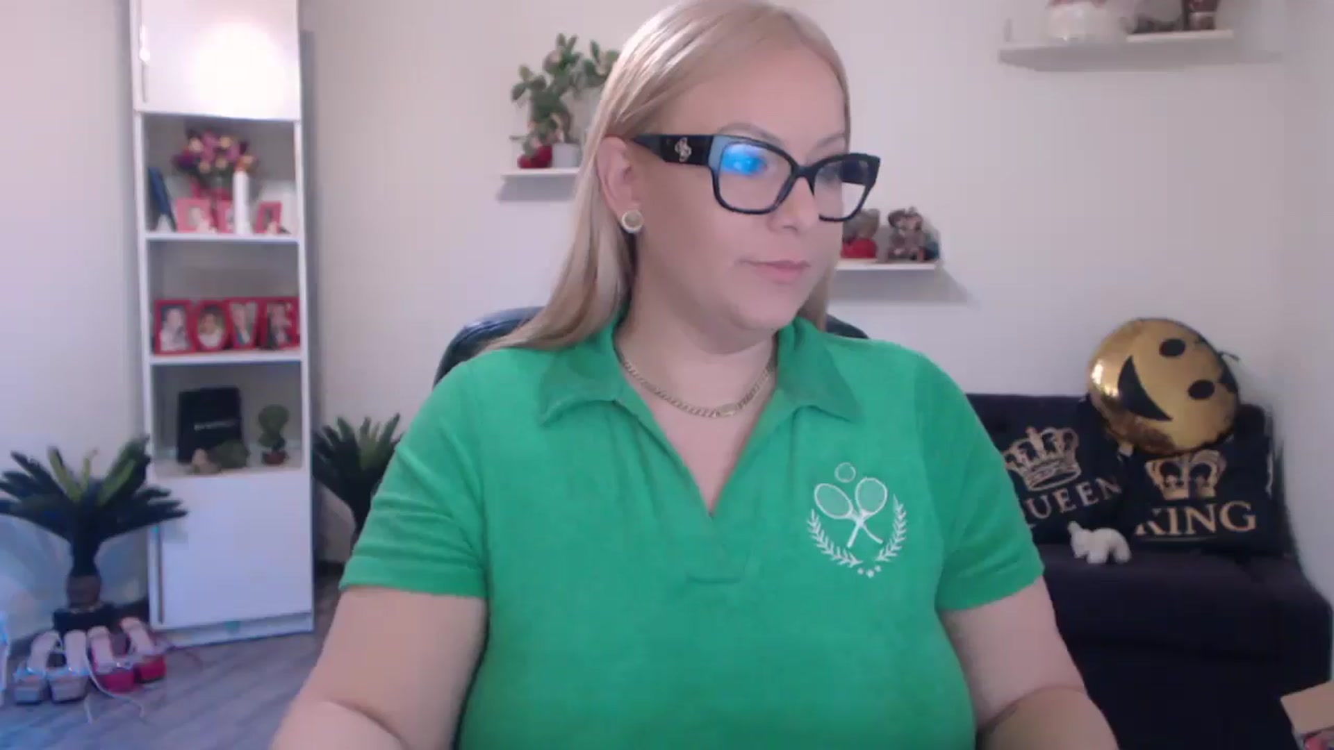 Gallery image thumbnail from A_baby_Boo's myfreecams stream on, 03/17/2025, 18:47 image 9 of 20