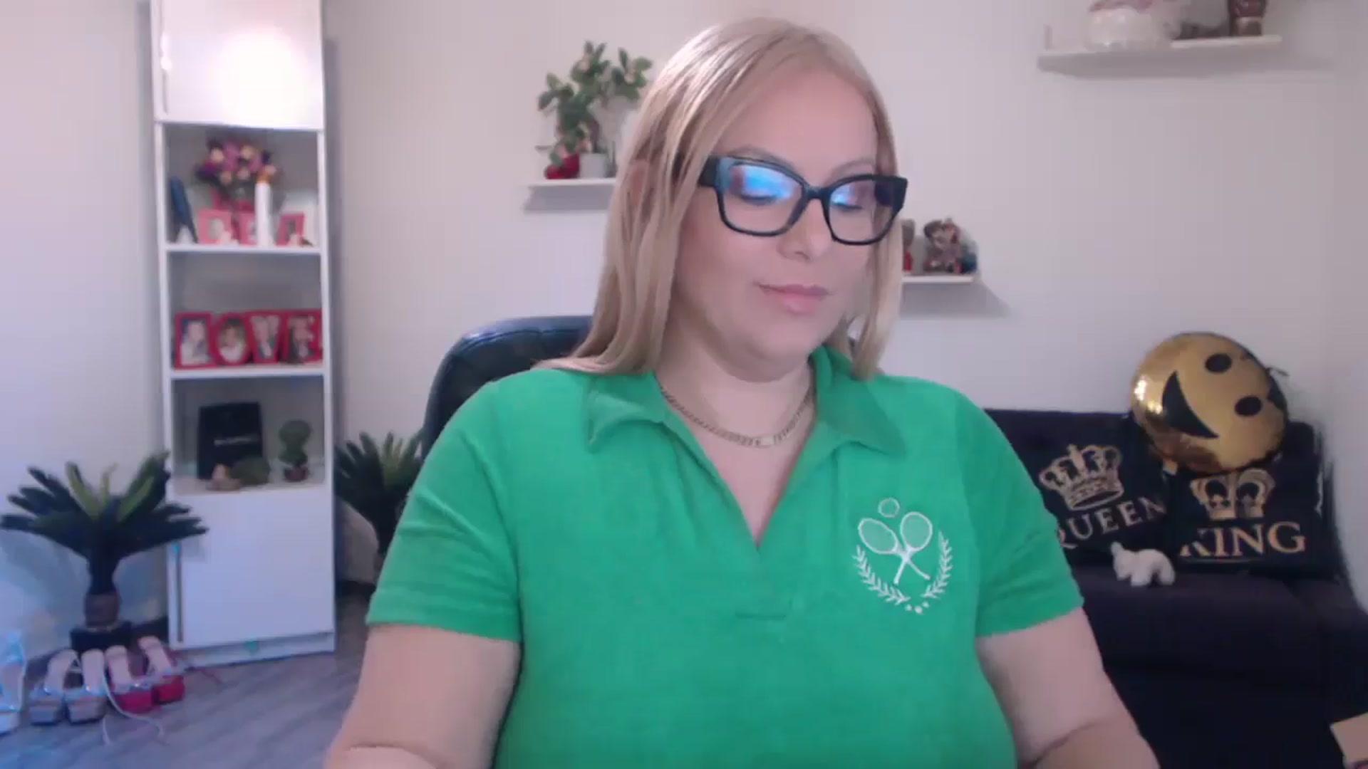 Gallery image thumbnail from A_baby_Boo's myfreecams stream on, 03/17/2025, 18:47 image 6 of 20
