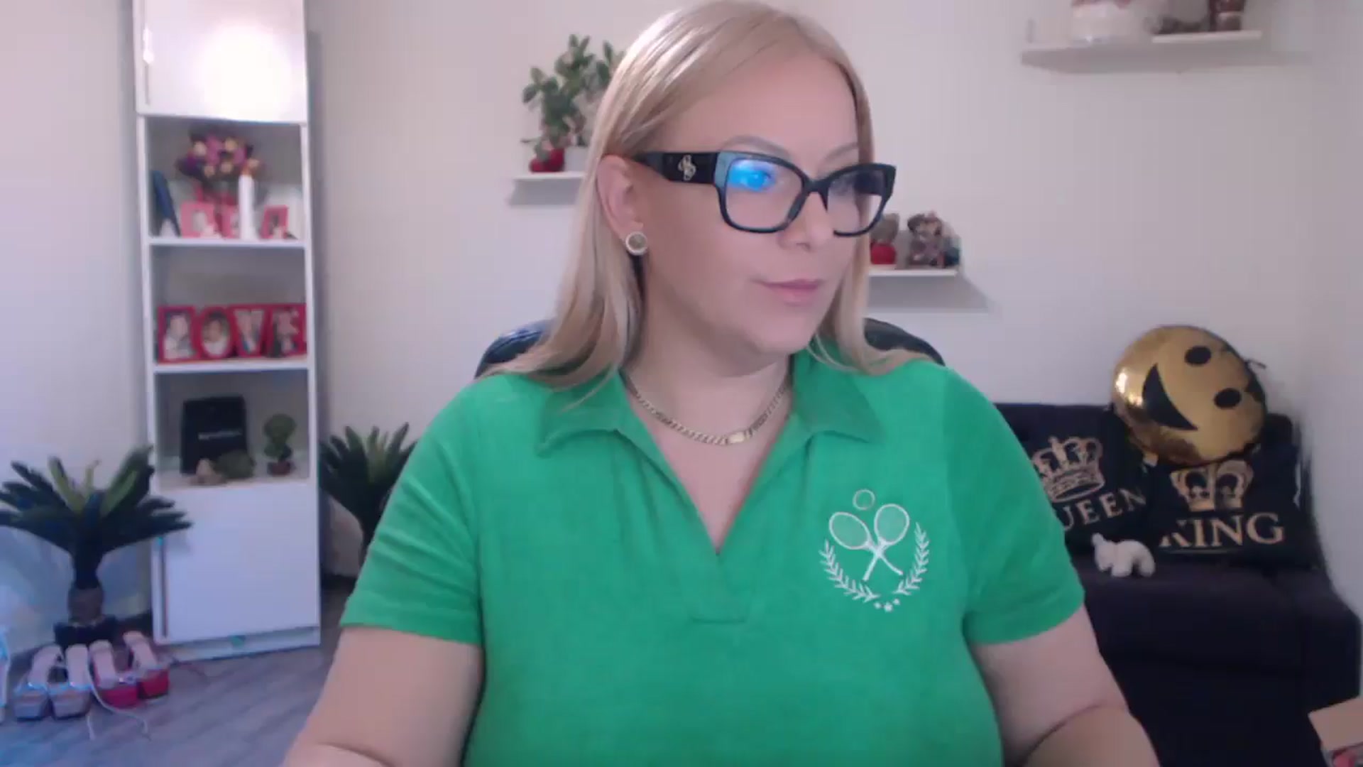Gallery image thumbnail from A_baby_Boo's myfreecams stream on, 03/17/2025, 18:47 image 11 of 20